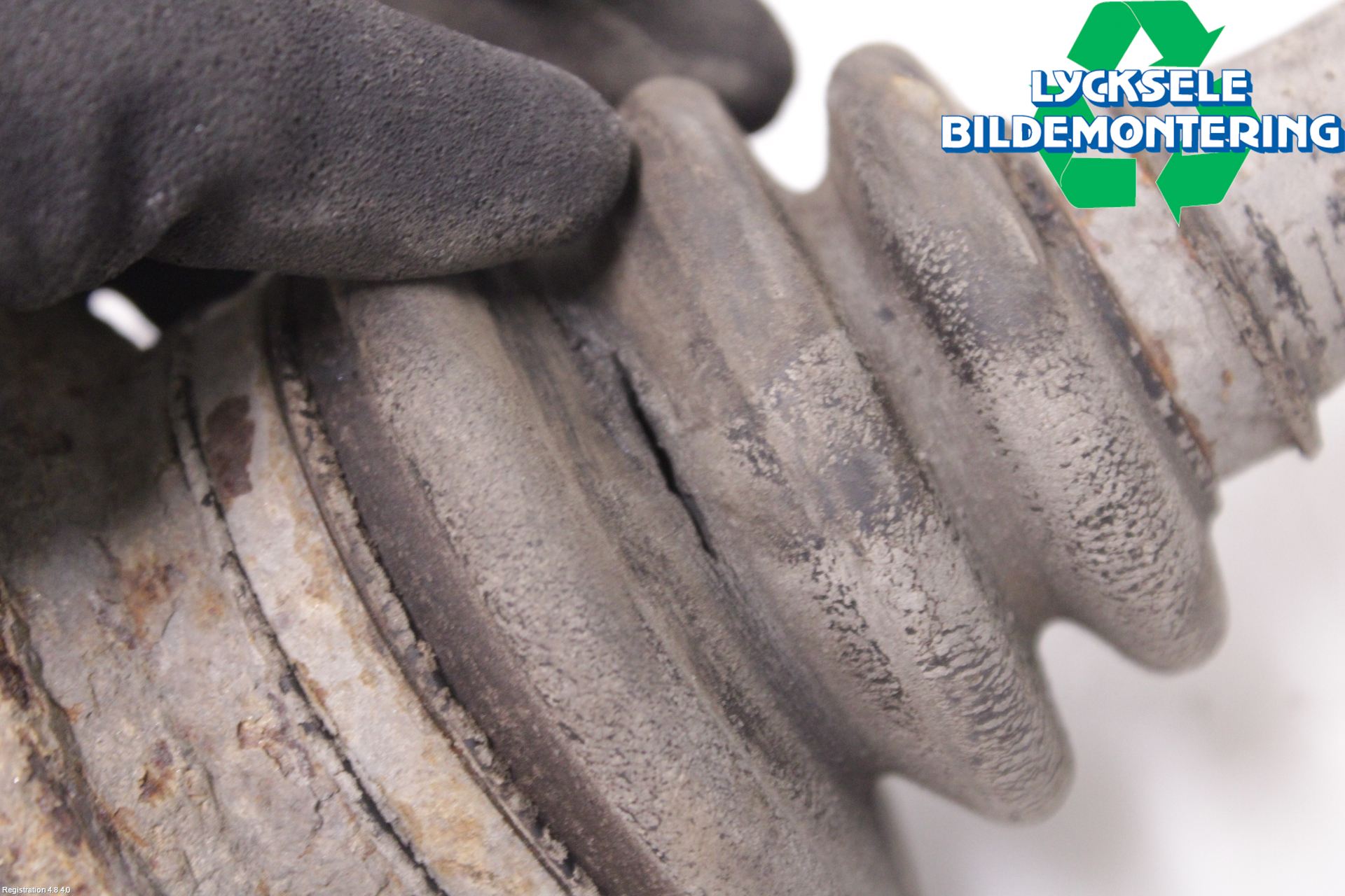 BMW 7 E38      93-01 Drivaxel Bak Vänster