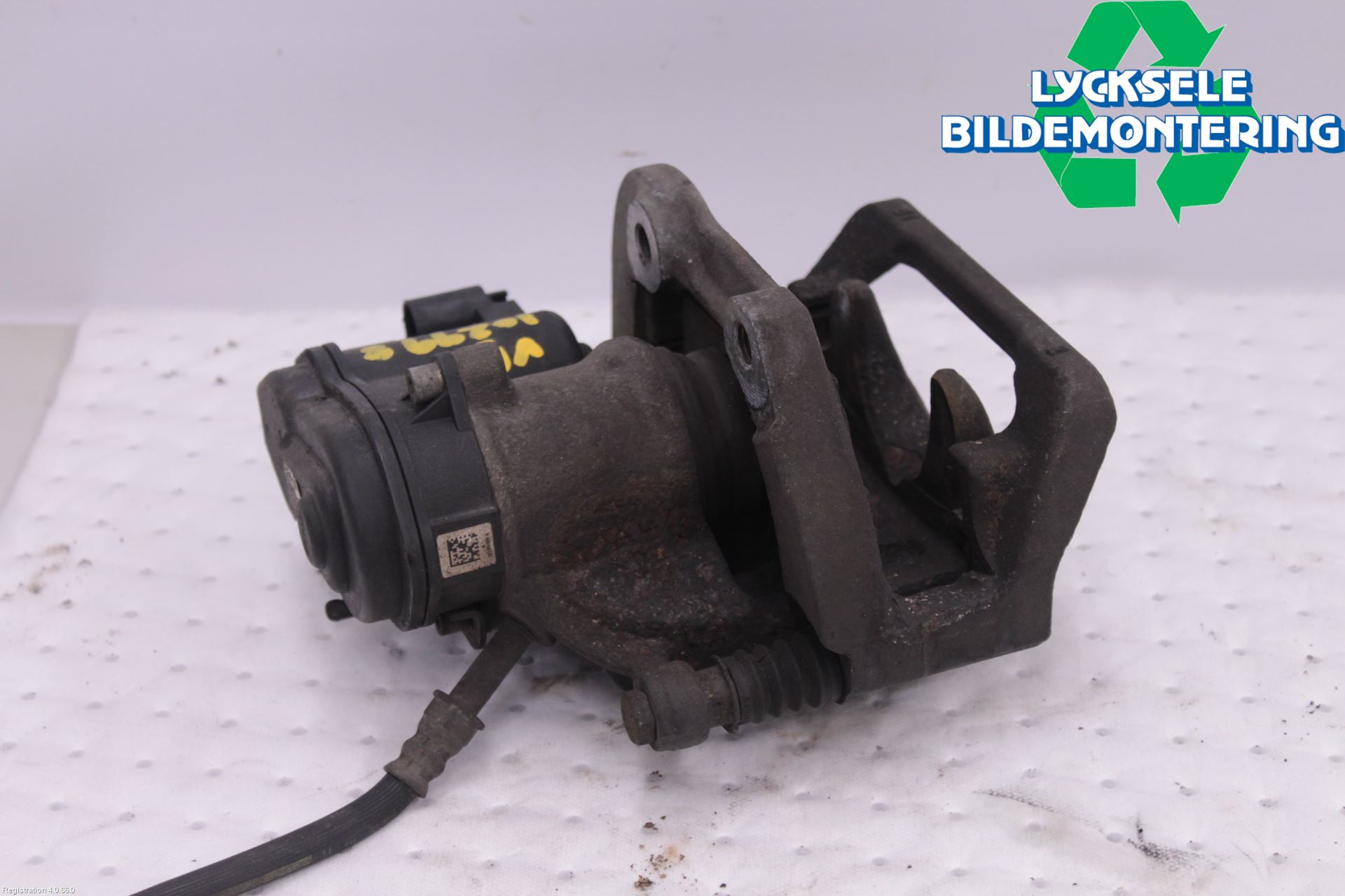 BMW 5 F10/F11/F18 09-17 Bromsok Bak Vänster