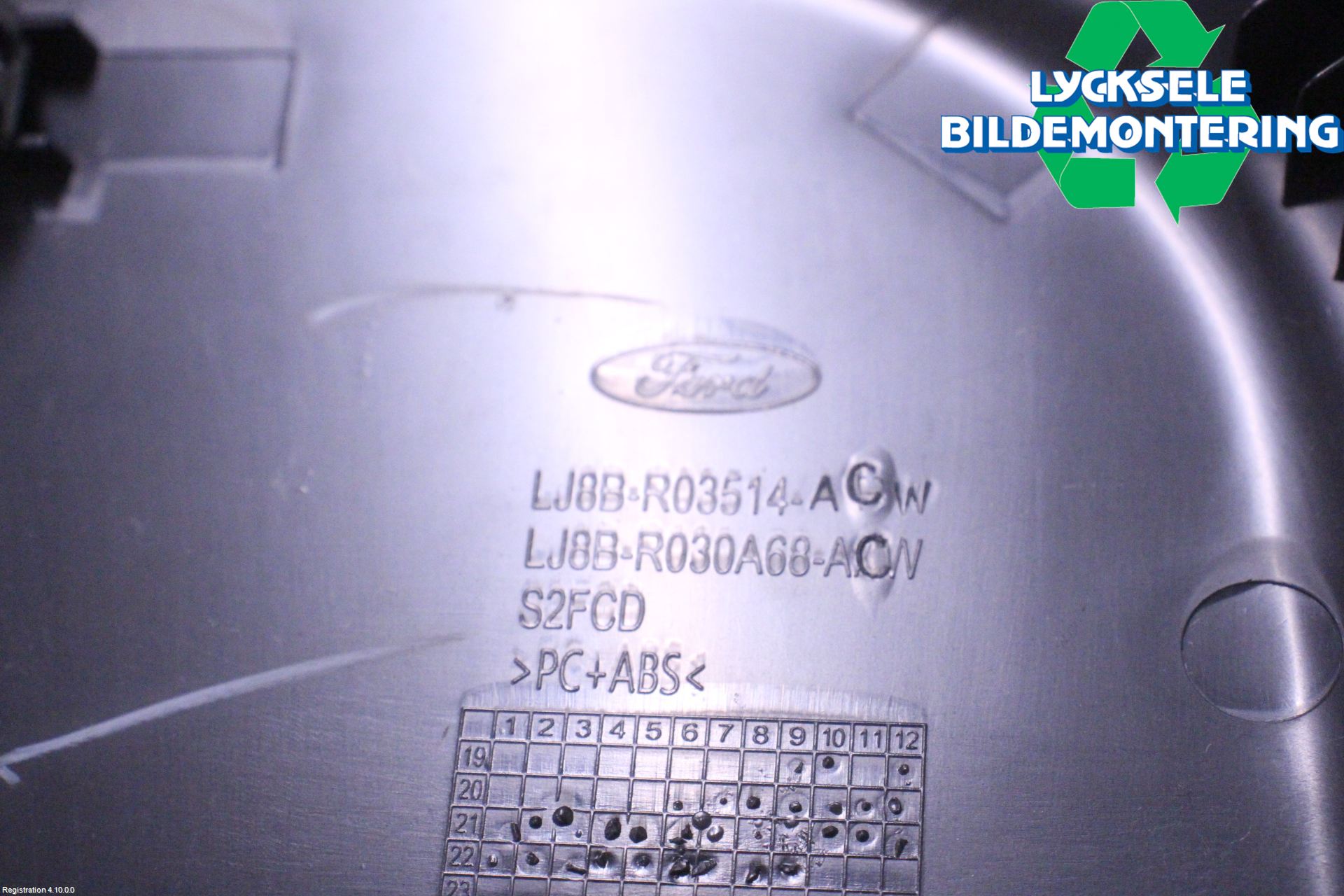 Ford MUSTANG Mach-E 21- Inredning Takkonsol