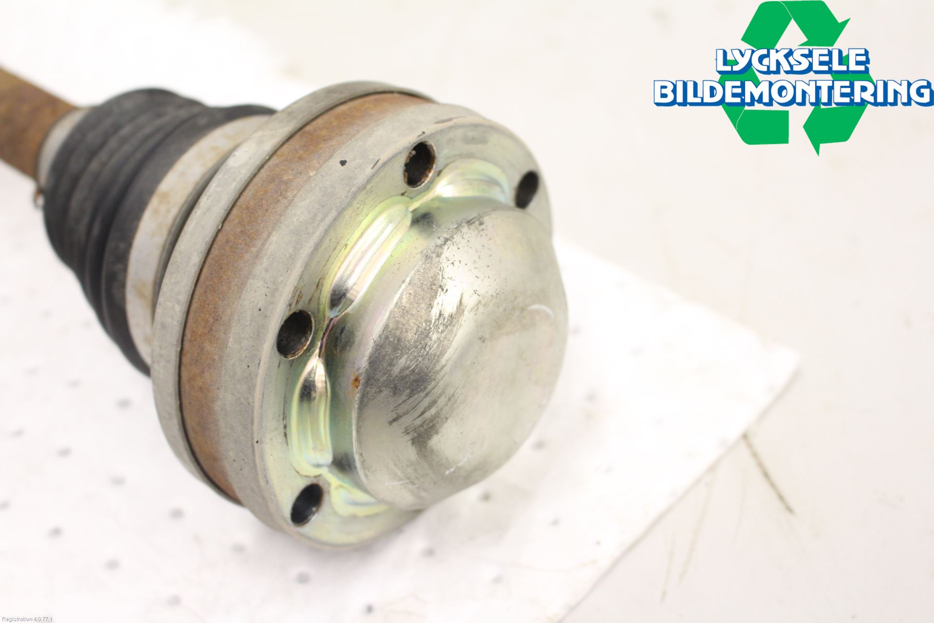 Audi Q3 8U 12-18 Drivaxel Fram Vänster