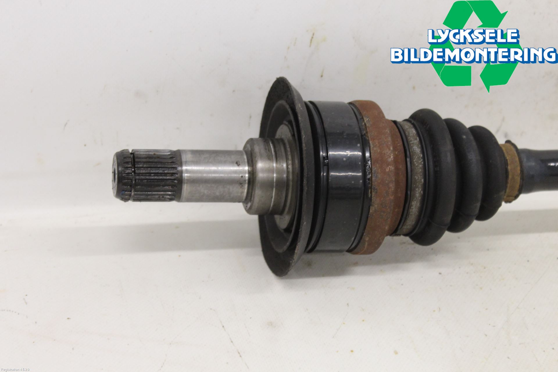 BMW 3 GT F34 13-19 Drivaxel Bak Höger