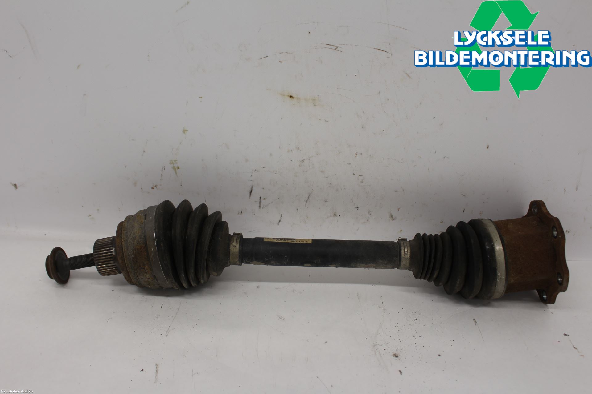 Audi A6 ALLROAD 12-18 Drivaxel Fram Vänster