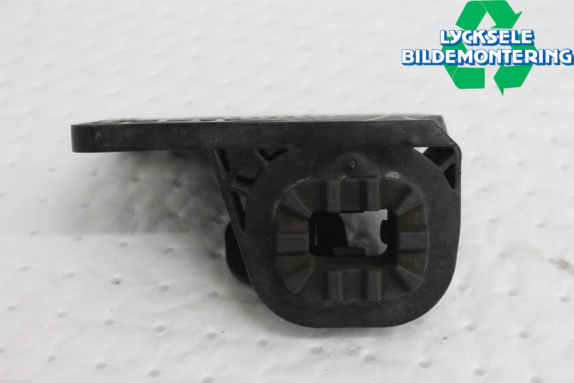 Volkswagen VW ID.3 21- Kylarfäste-Ram-Balk