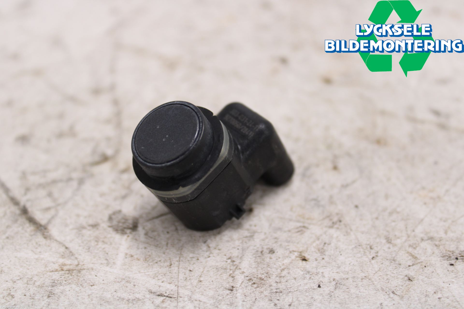 BMW 5 F10/F11/F18 09-17 Parkeringshjälp Frontsensor