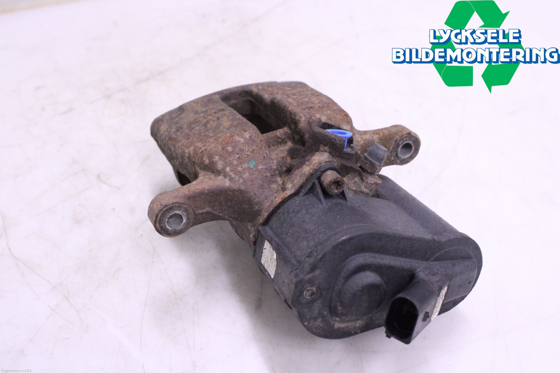 Volkswagen VW PASSAT 11-14 Bromsok Bak Höger