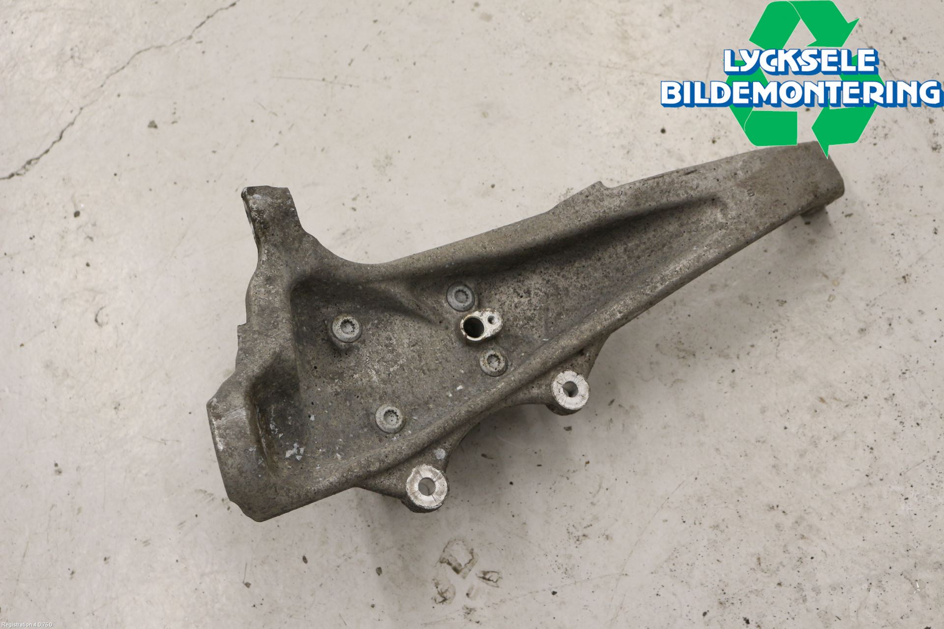BMW 5 F10/F11/F18 09-17 Styrspindel Lagerhus Hö