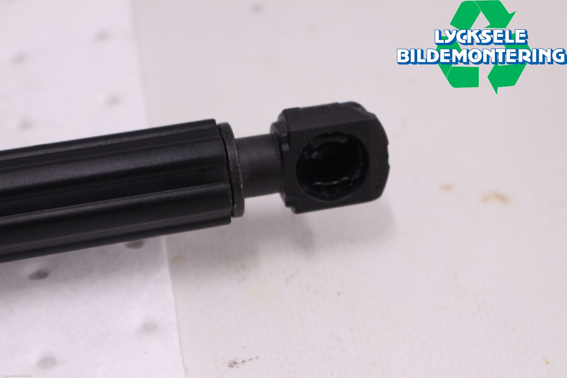 BMW 5 G30/G31/F90 17-23 Bakluckeöppnare Automatisk