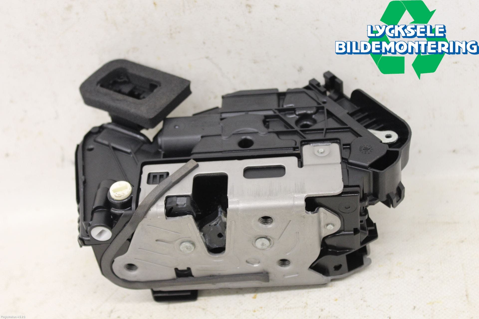 Skoda ENYAQ iV 21- Låskista-Dörrlås