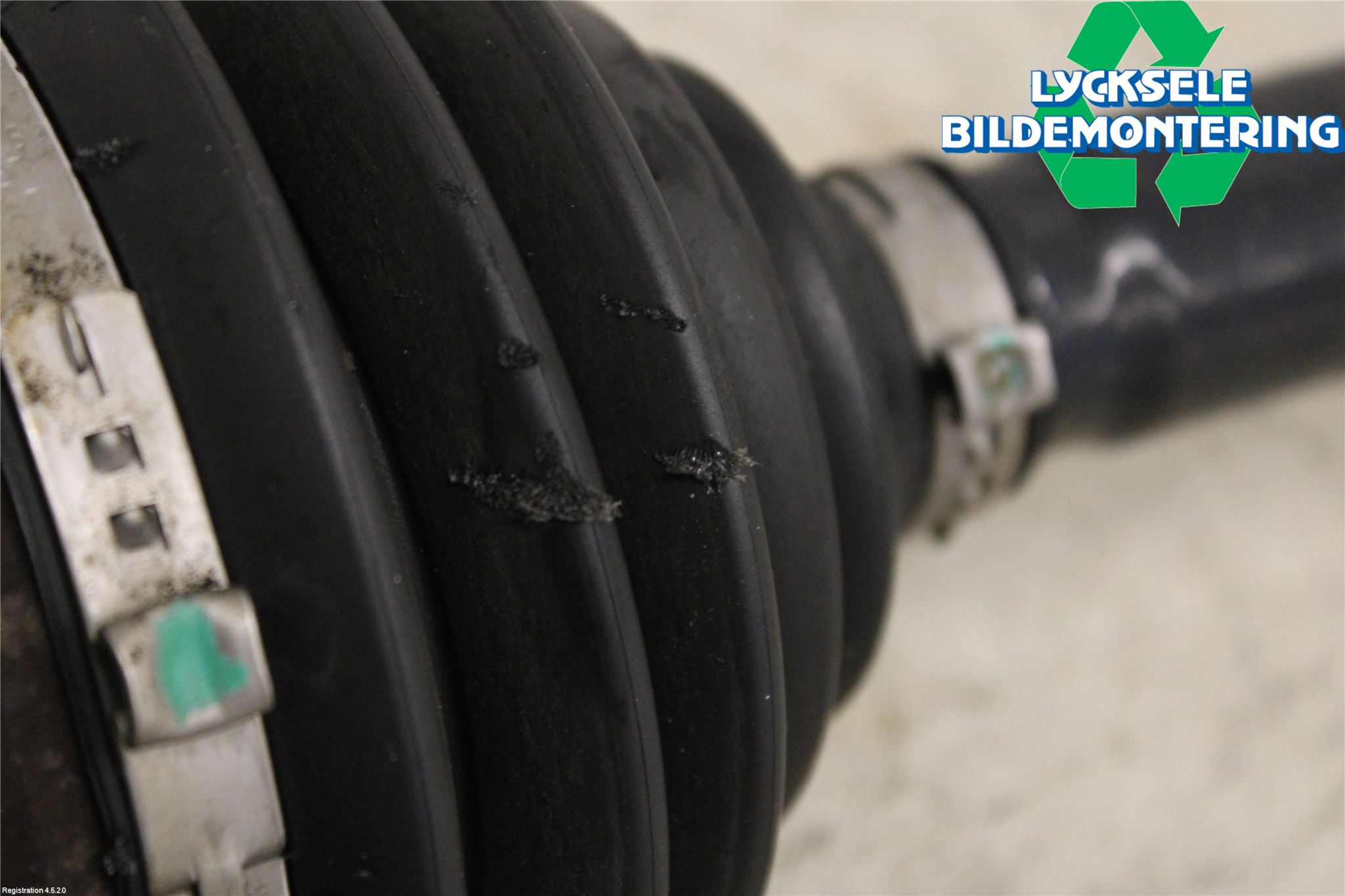 Audi A5 07-16 Drivaxel Fram Vänster