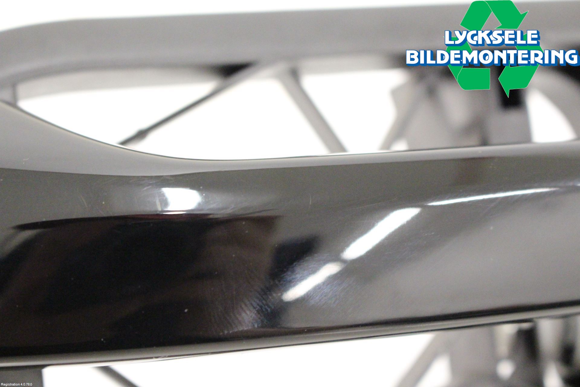 Audi A6 F2/C8 19- Dörrhandtag Yttre Vä