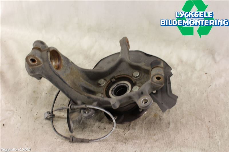 Nissan QASHQAI 14-17 Styrspindel Lagerhus Hö