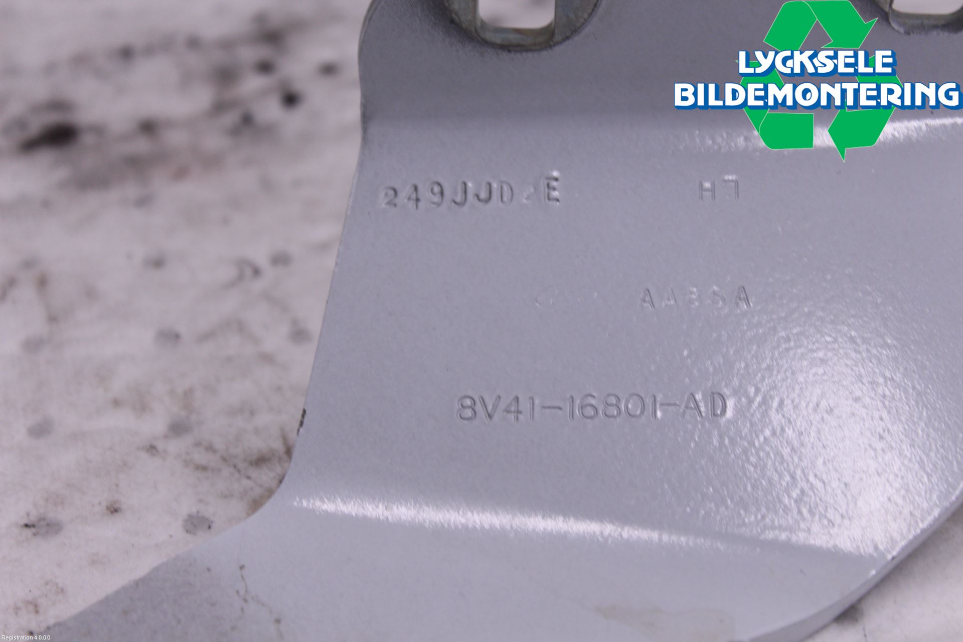 Ford KUGA 08-12 Huvgångjärn