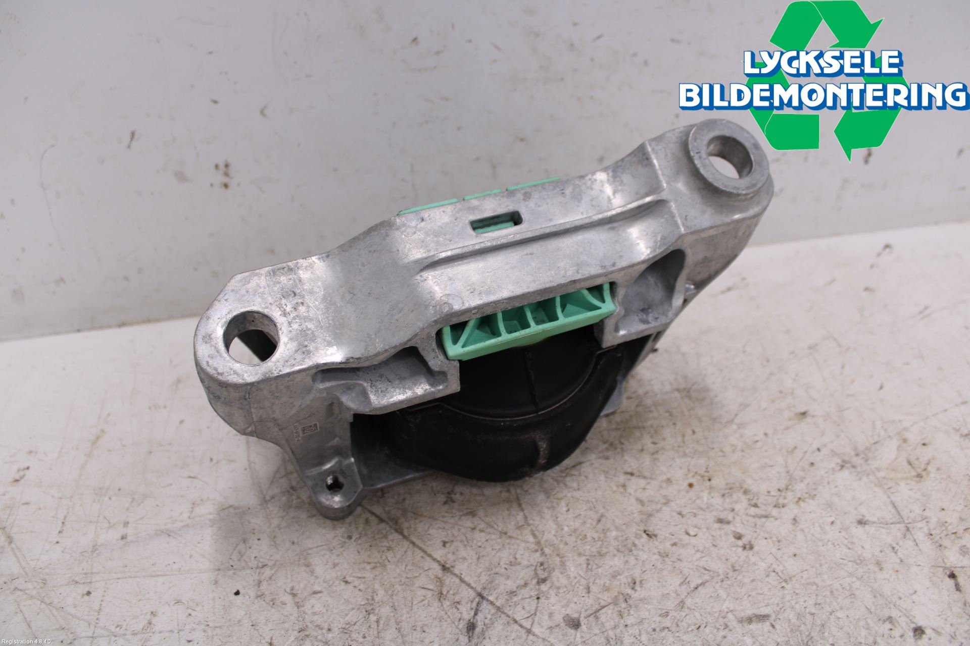 Ford KUGA/KUGA PHEZ/FHEV 20- Motorfäste