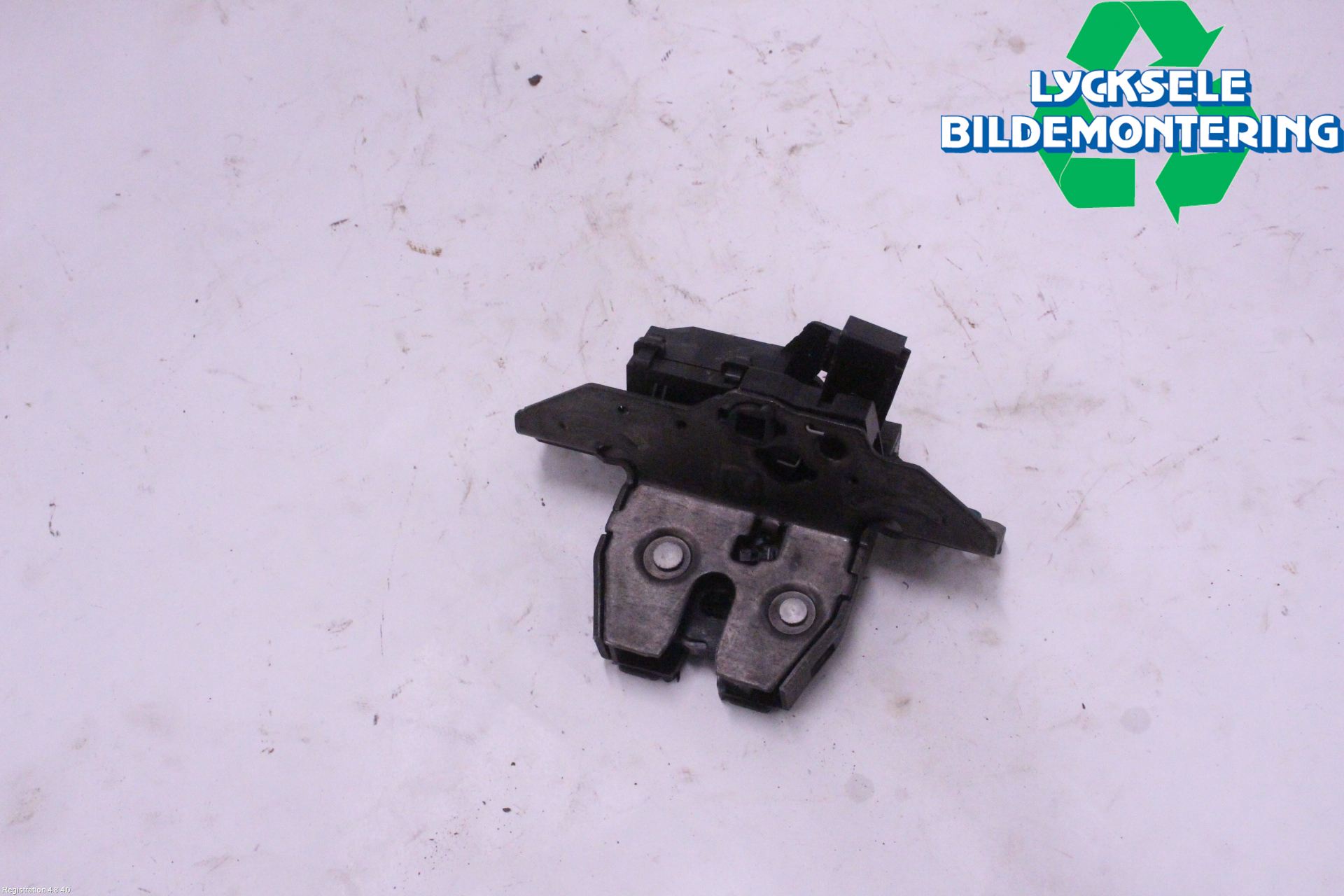 Opel ASTRA K 16-22 Låskista Baklucka