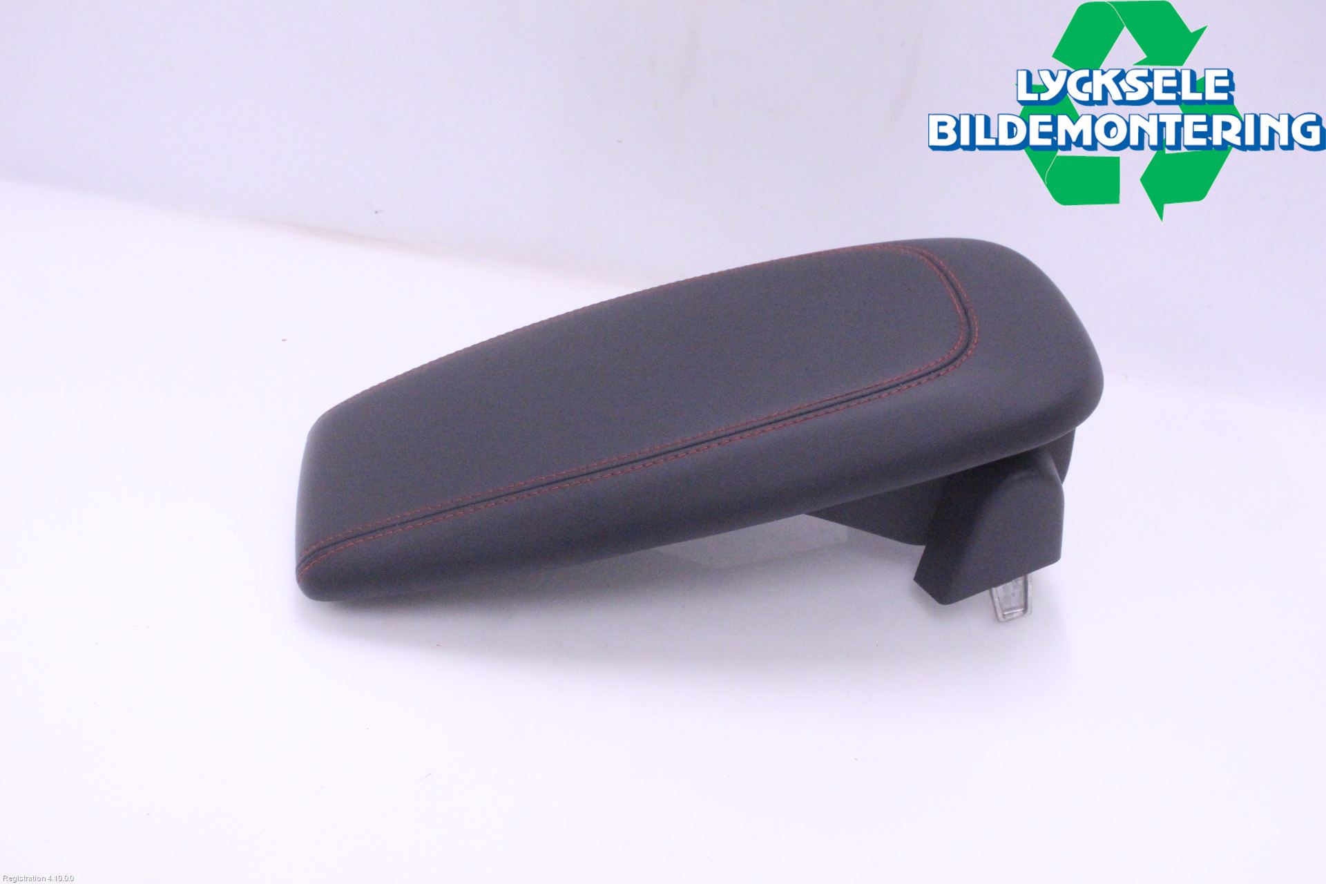 Ford MUSTANG Mach-E 21- Inredning Armstöd