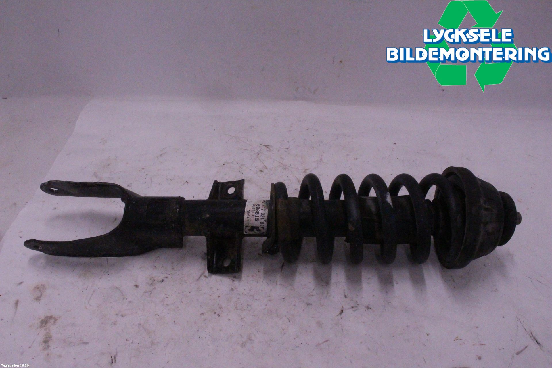 Volkswagen VW AMAROK 2H 10-22 Fjäderben Fram Vänster