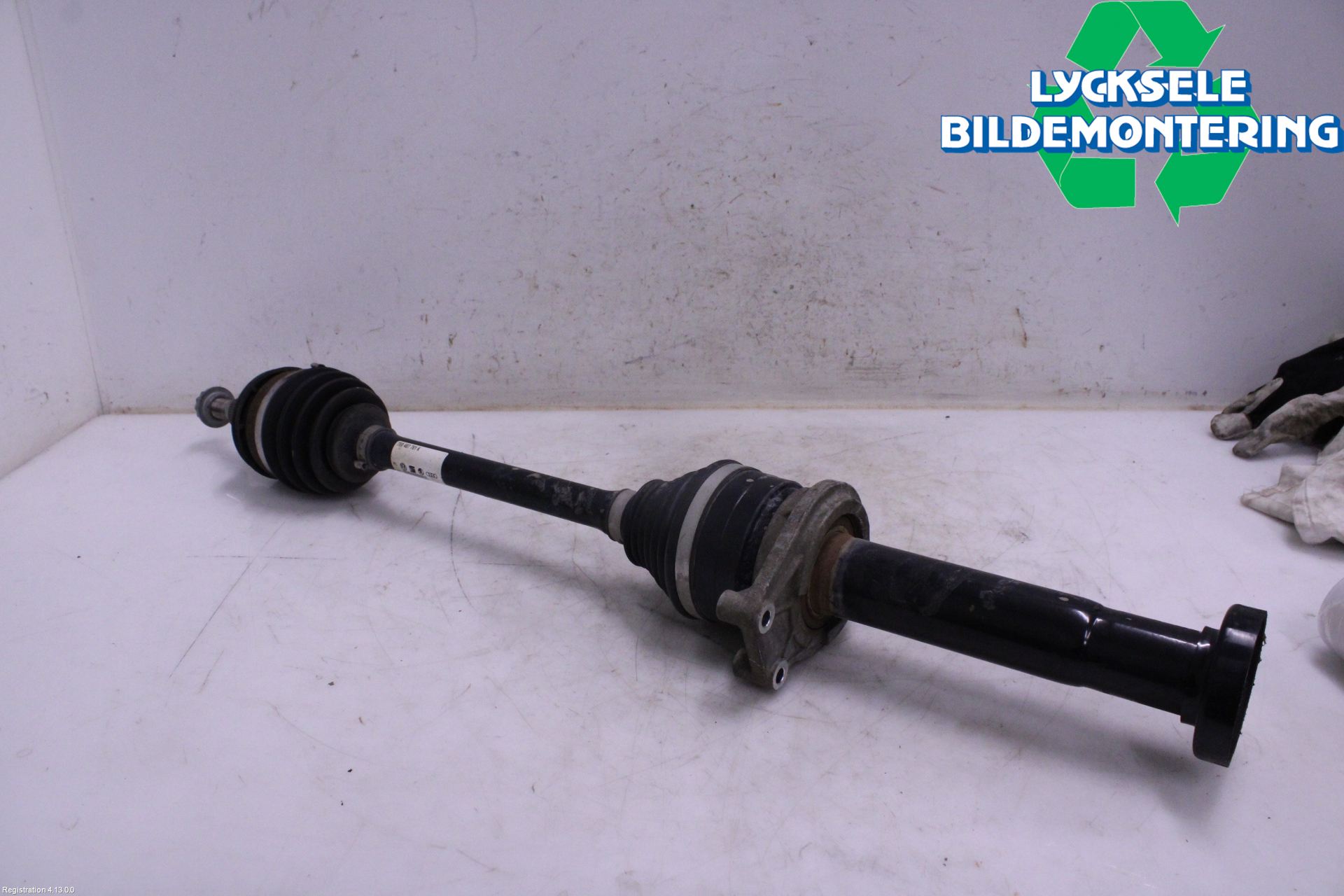 Volkswagen VW TRANSP/CARAVELLE (T6) 16-22 Drivaxel Fram Höger