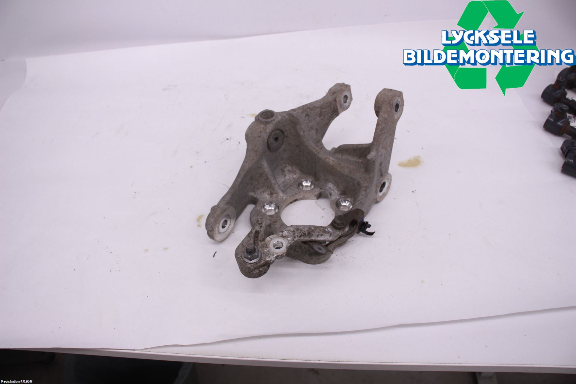 Peugeot 3008 17-24 Hjullagerhus-Spindel Vä B