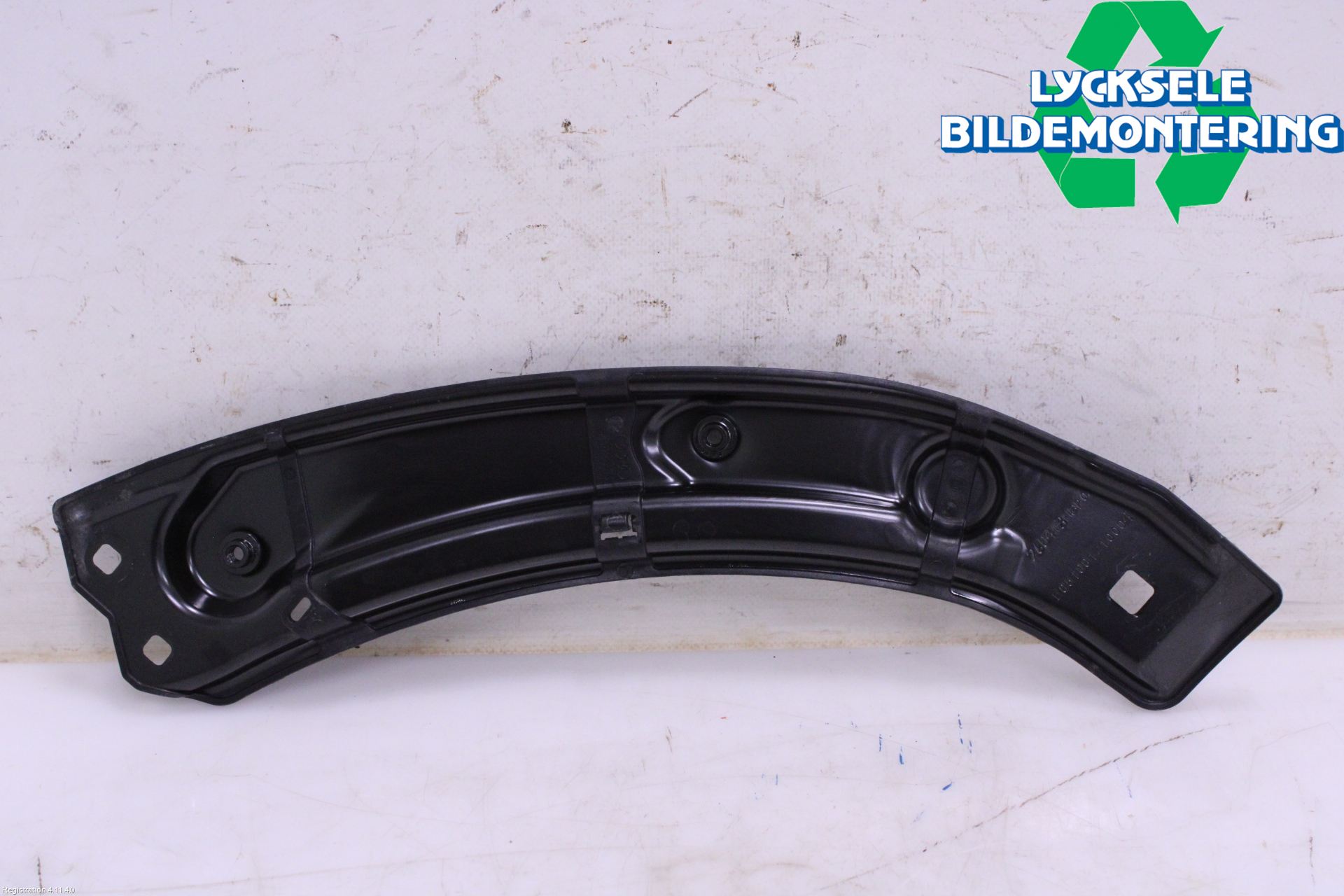 Audi Q3 8U 12-18 Frontplåt