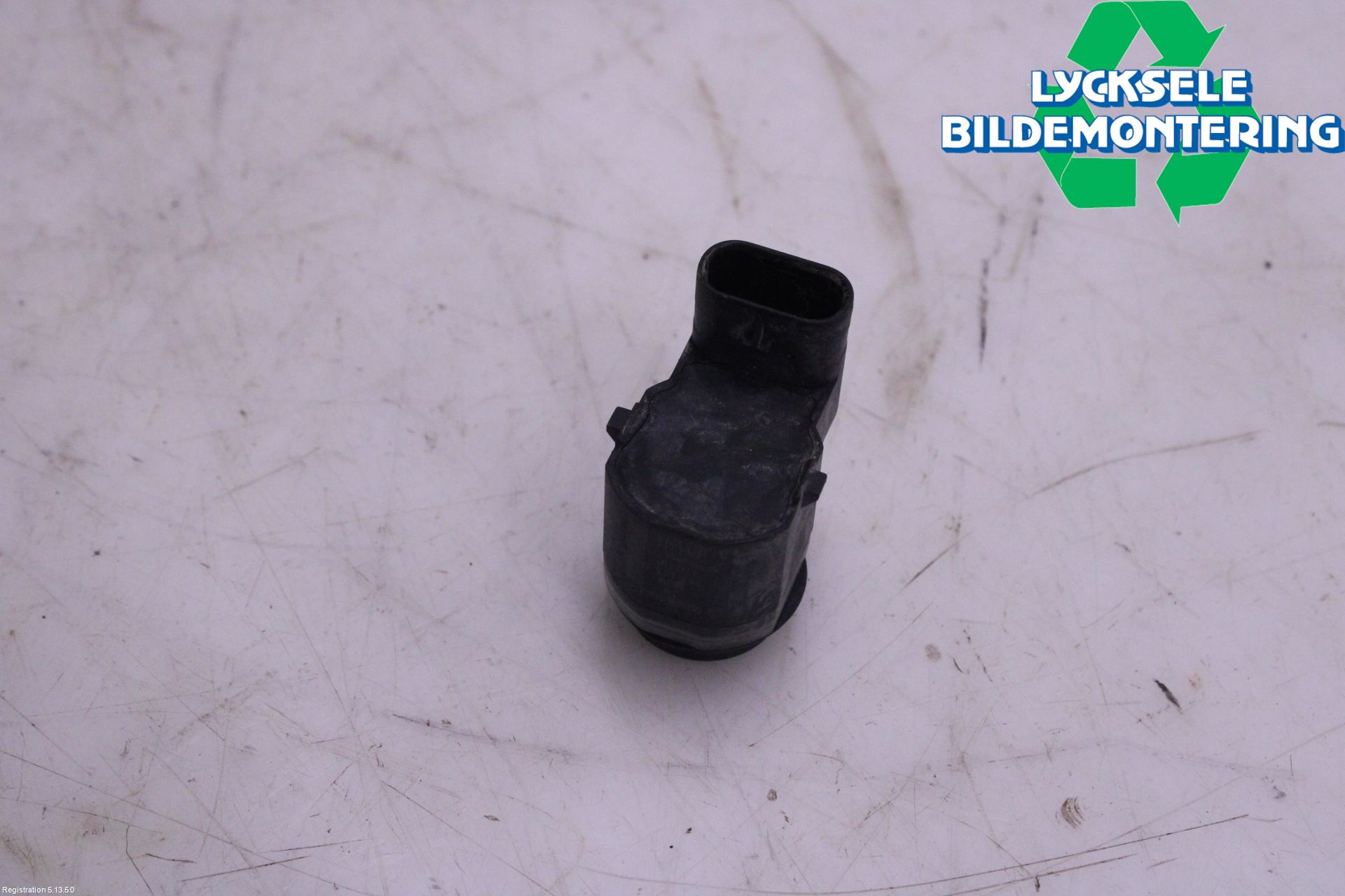 BMW 5 F10/F11/F18 09-17 Parkeringshjälp Frontsensor