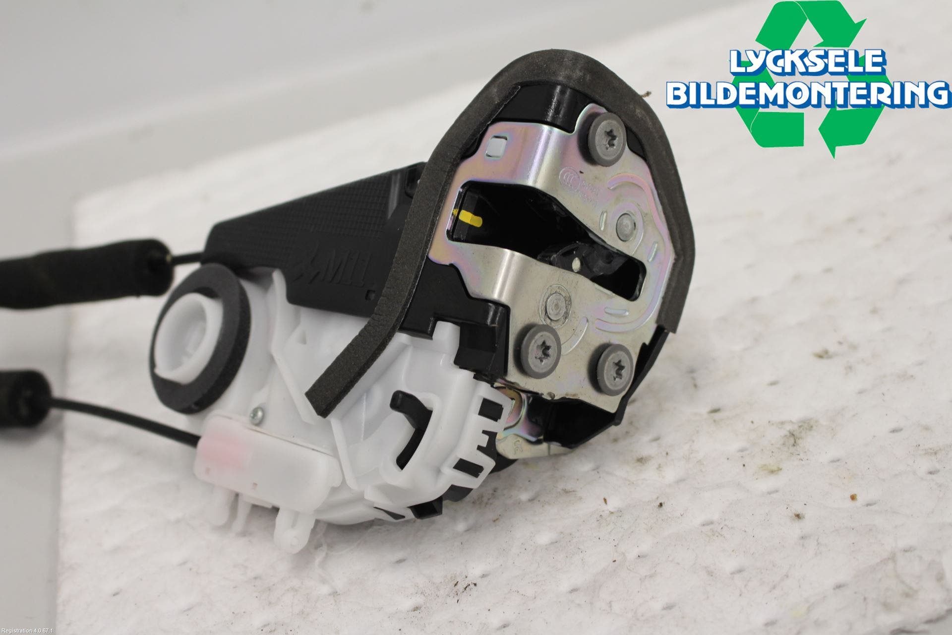 Subaru OUTBACK 15-20 Låskista-Dörrlås