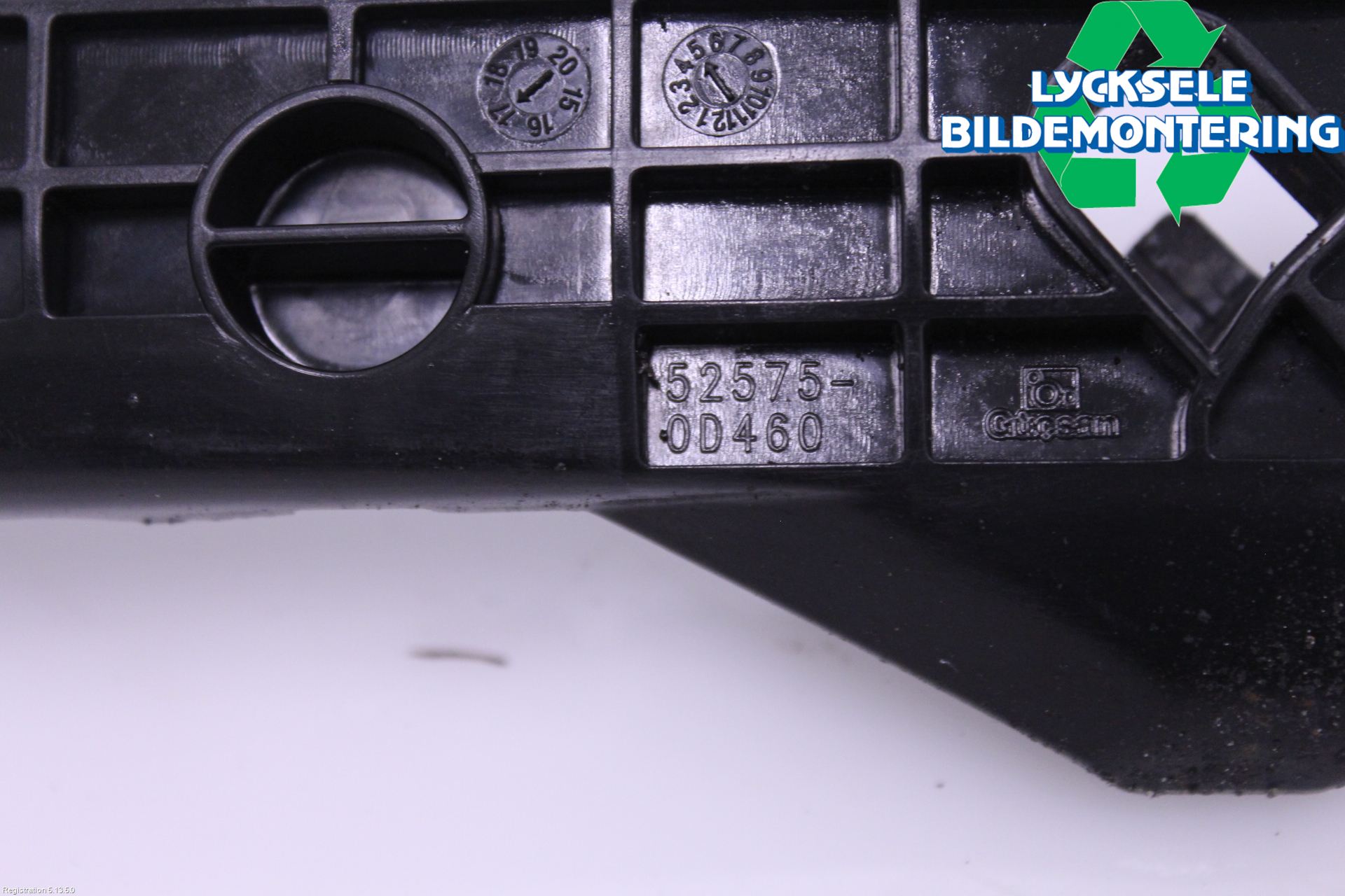 Toyota YARIS XP130 15-20 Stötfångarfäste Bak Hö