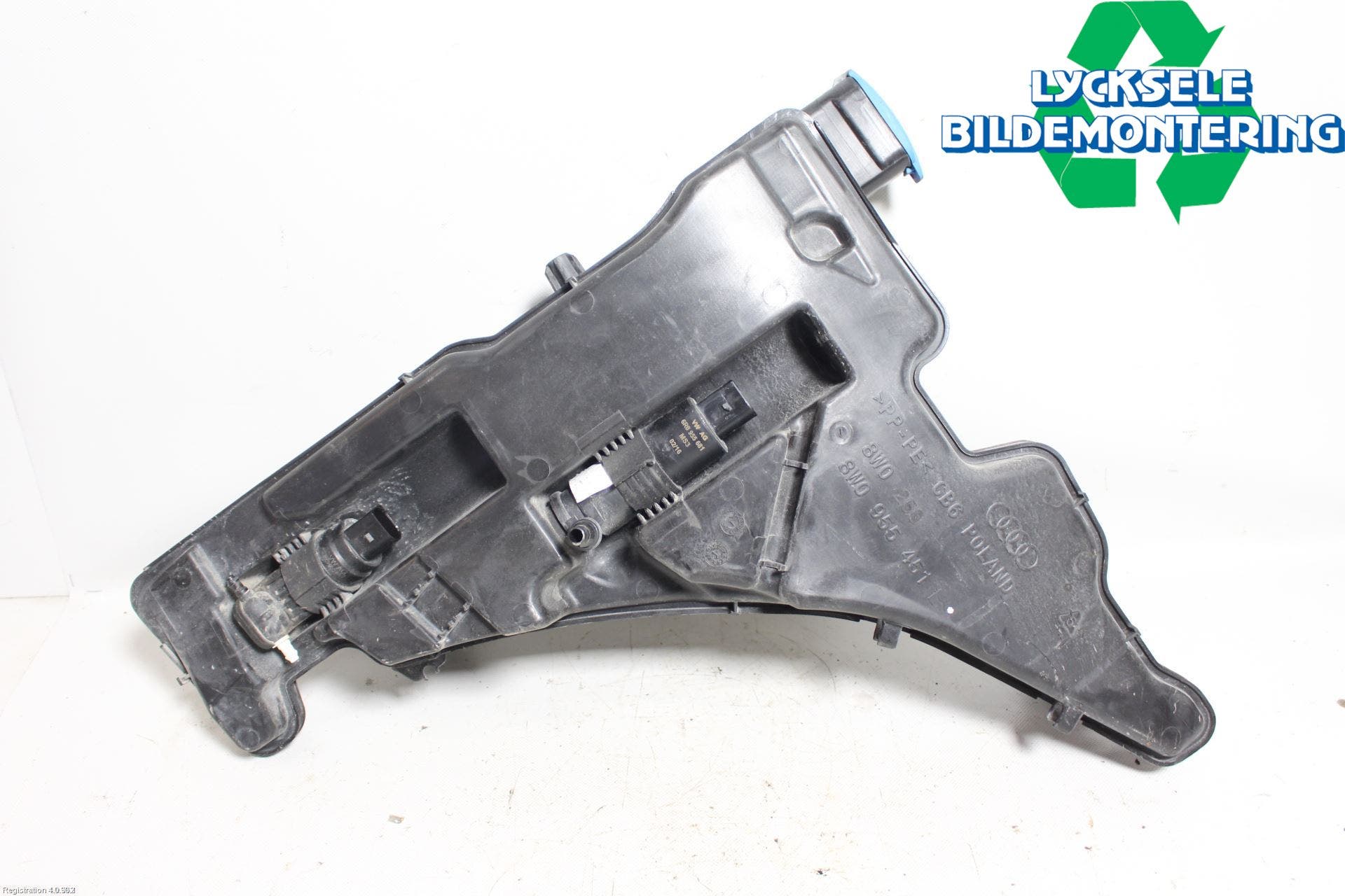 Audi A4/S4 B9 16-19 Spolartank Vindruta