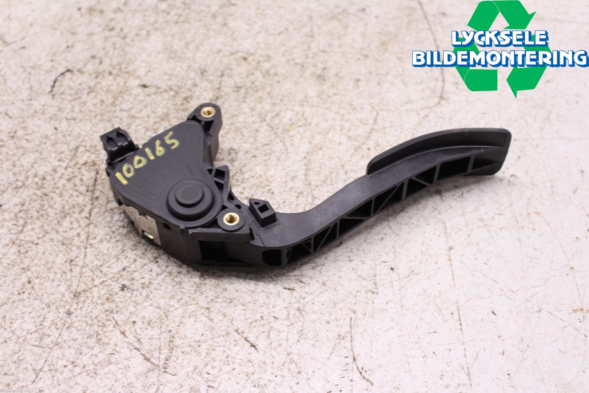 Nissan PULSAR Gaspedal