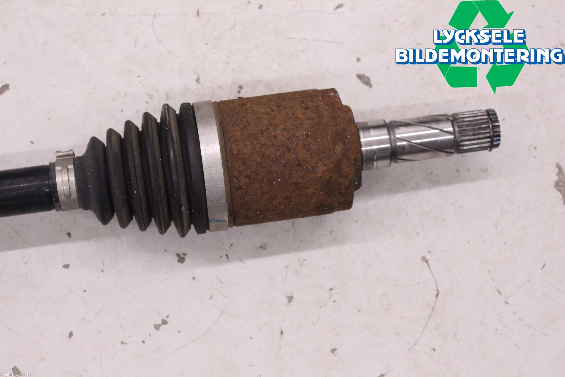 Volvo XC70 14-16 Drivaxel Bak Vänster