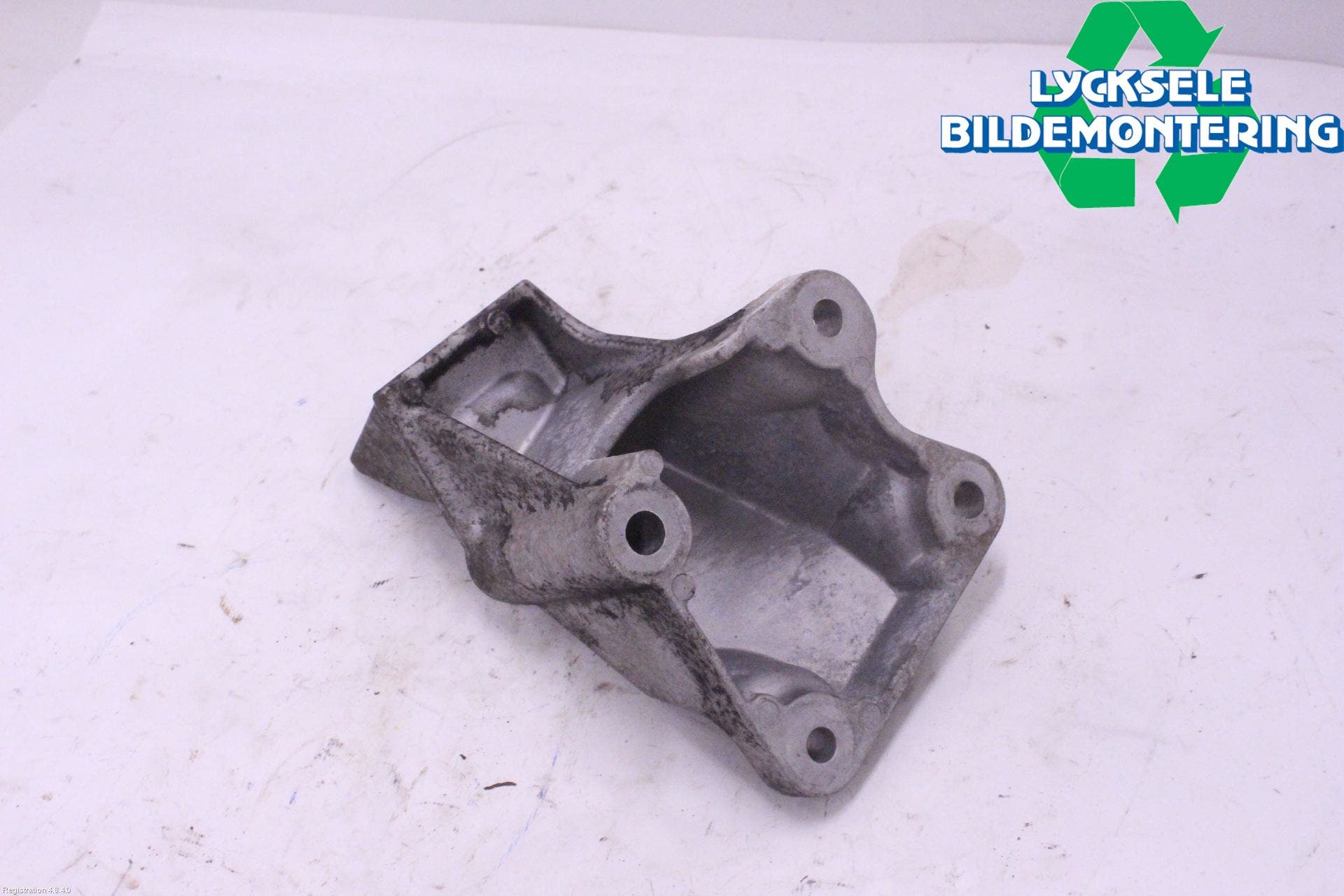 Landrover LAND ROVER DISCOVERY 5 16->> Motorfäste