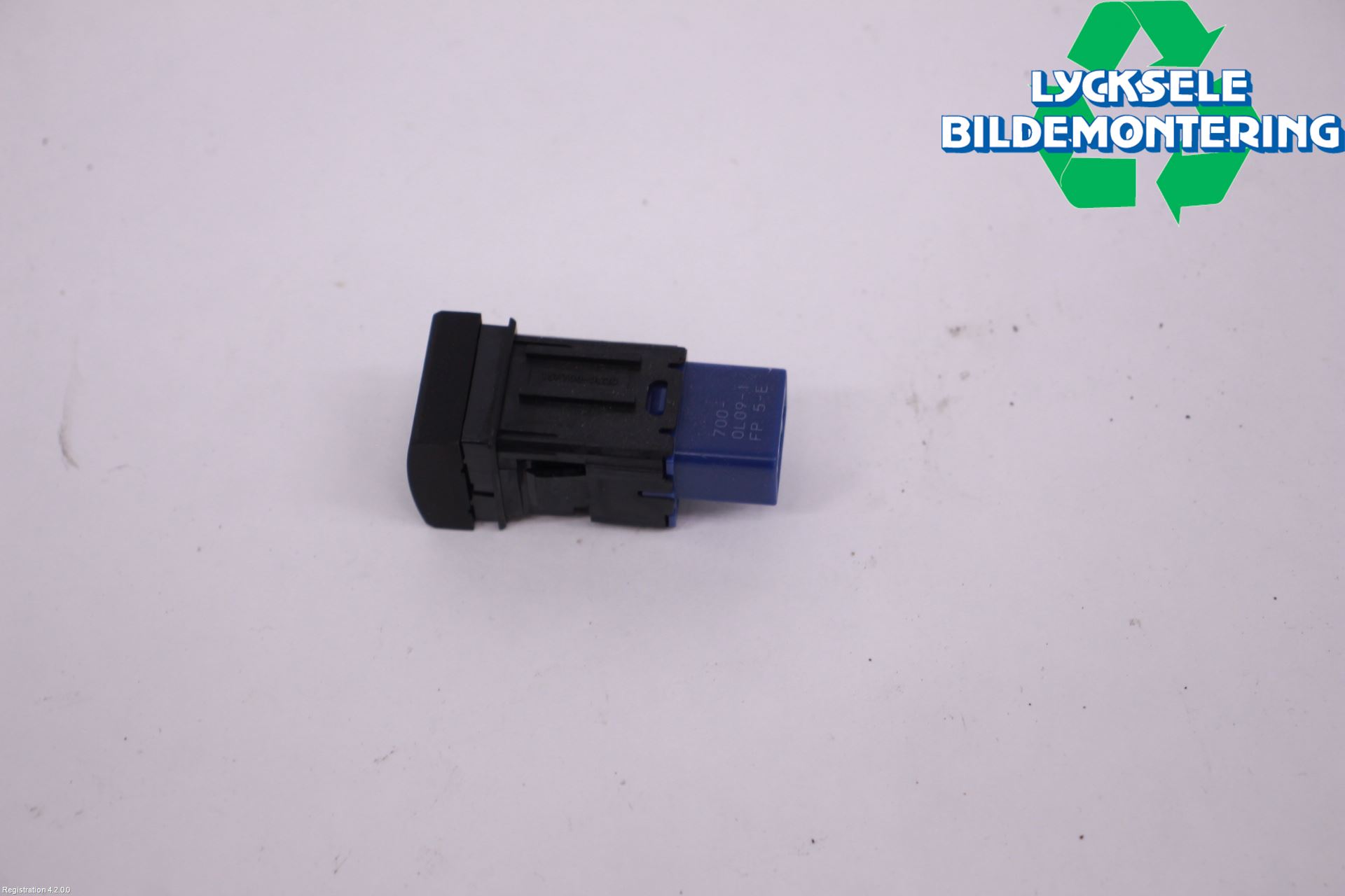 Toyota RAV4 19- Strömställare Tanklucka