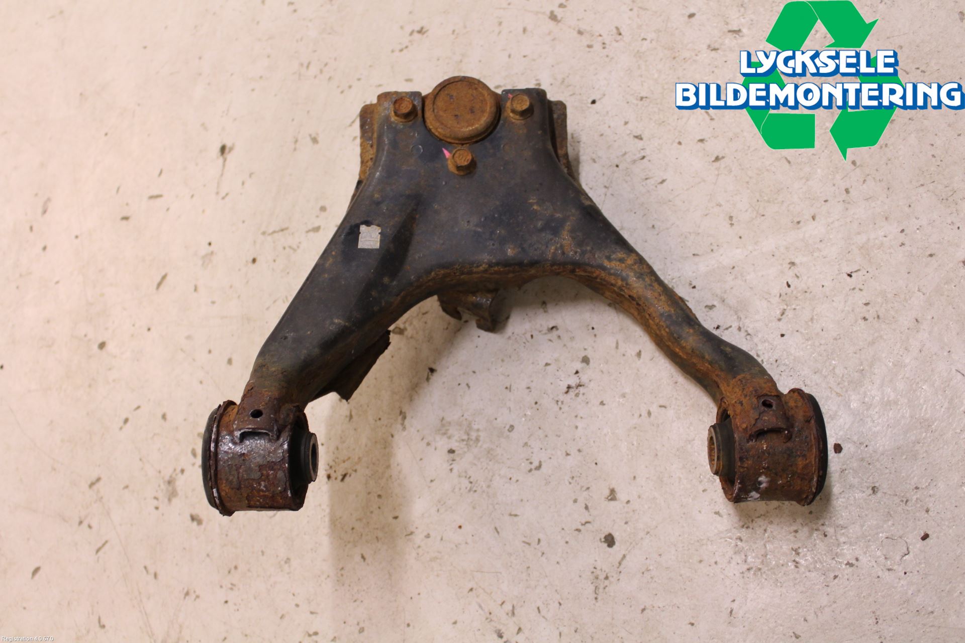 Mitsubishi L200 06-15 Bärarm Fram Övre Vä