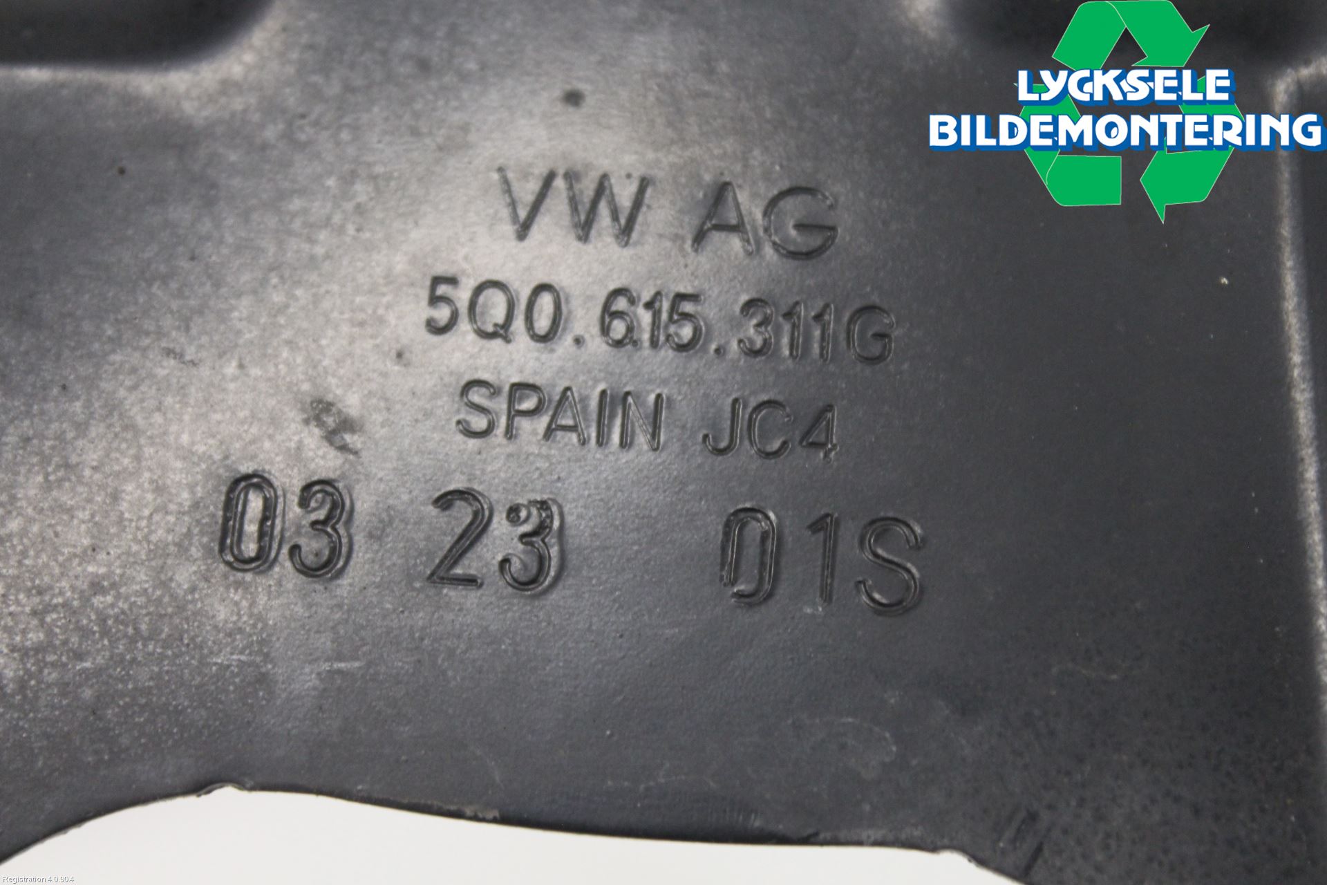 Volkswagen VW GOLF / E-GOLF VIII 20- Bromssköld Fram