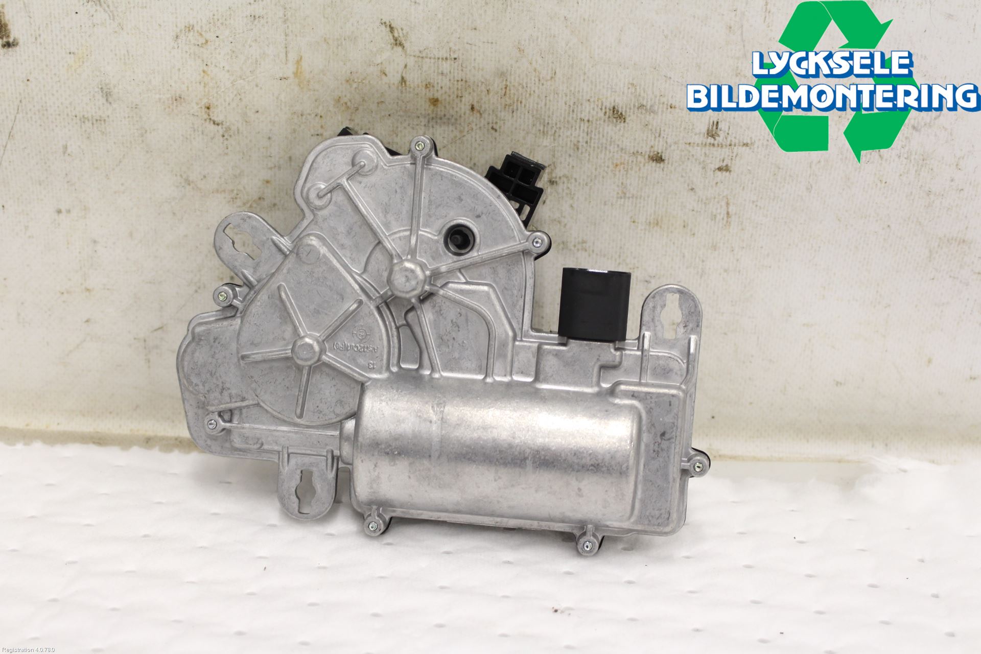 Audi A6 F2/C8 19- Bakluckeöppnare Automatisk