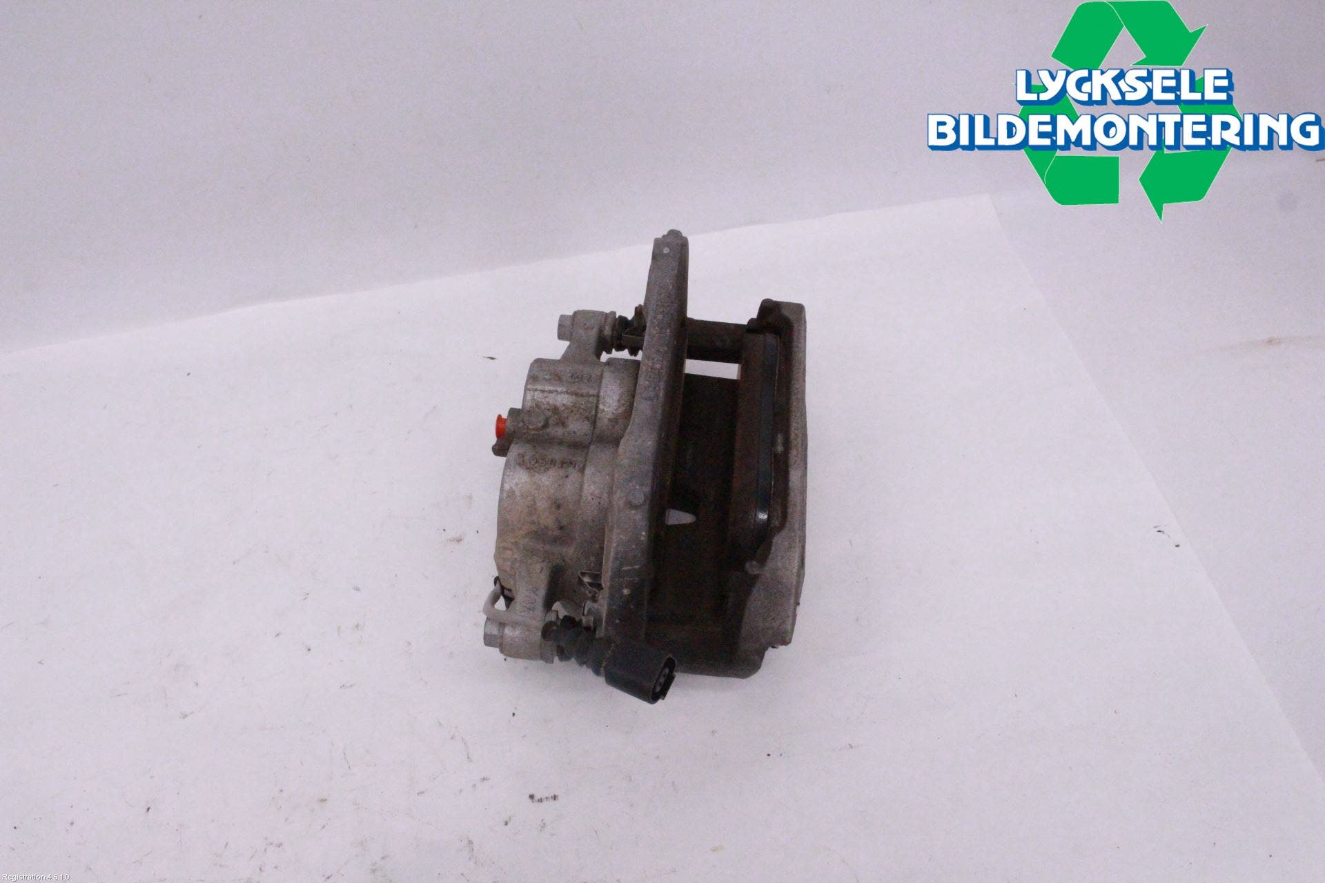 Skoda ENYAQ iV 21- Bromsok Fram Höger