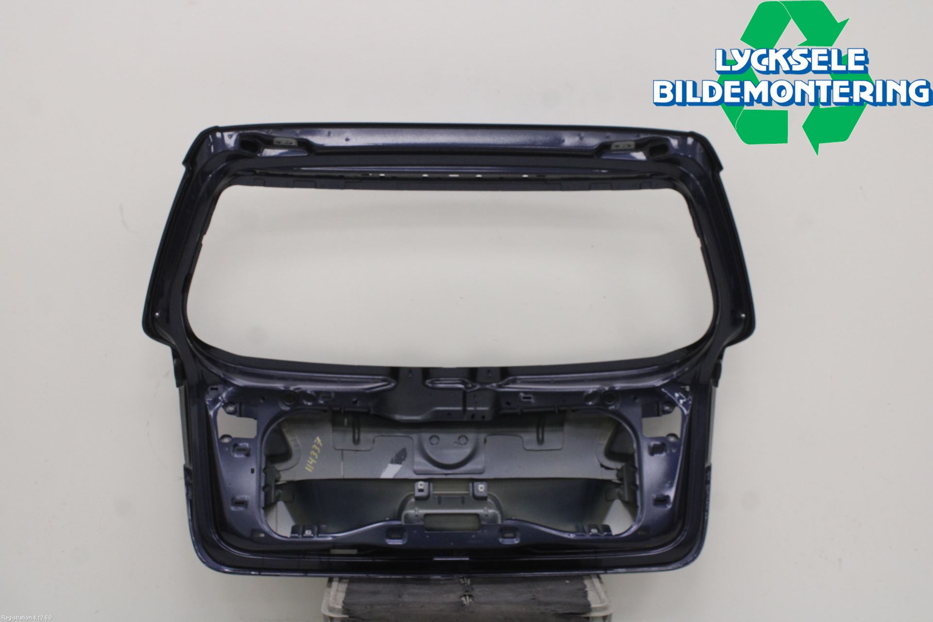 Volkswagen VW PASSAT 11-14 Baklucka Kombi