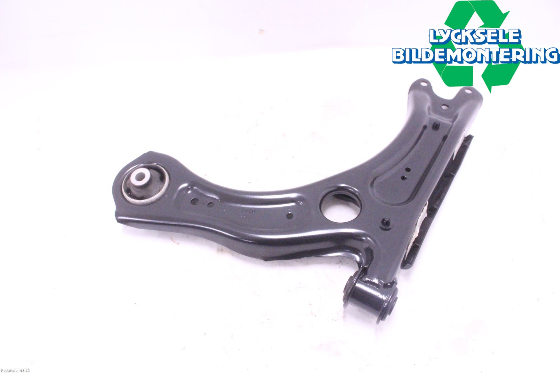 Skoda KAMIQ 20- Bärarm Fram Undre Vä