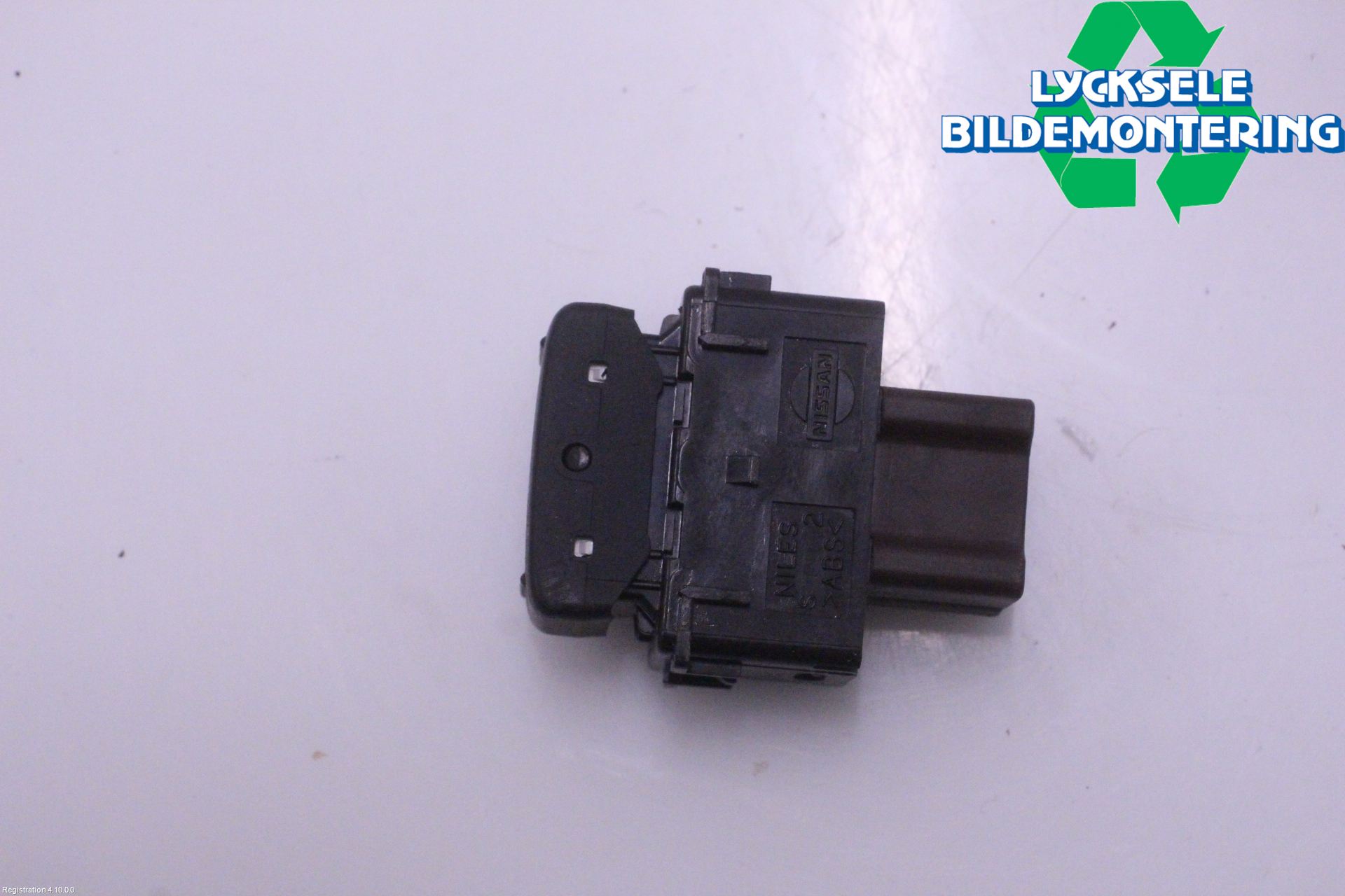 Nissan NAVARA 05-16 Strömställare Stolvärme