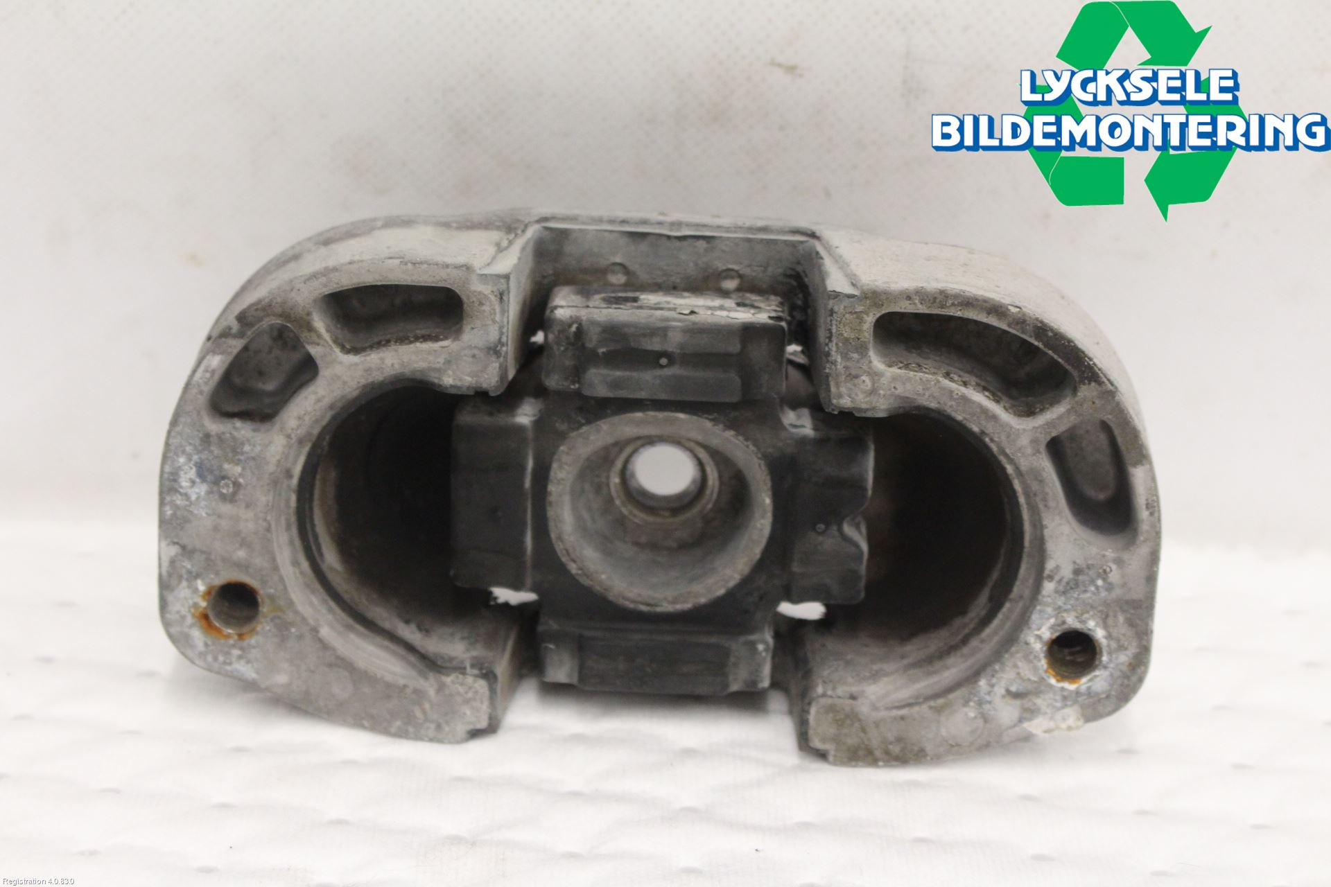 Ford TRANSIT SKÅP/BUSS 14-22 Motorfäste