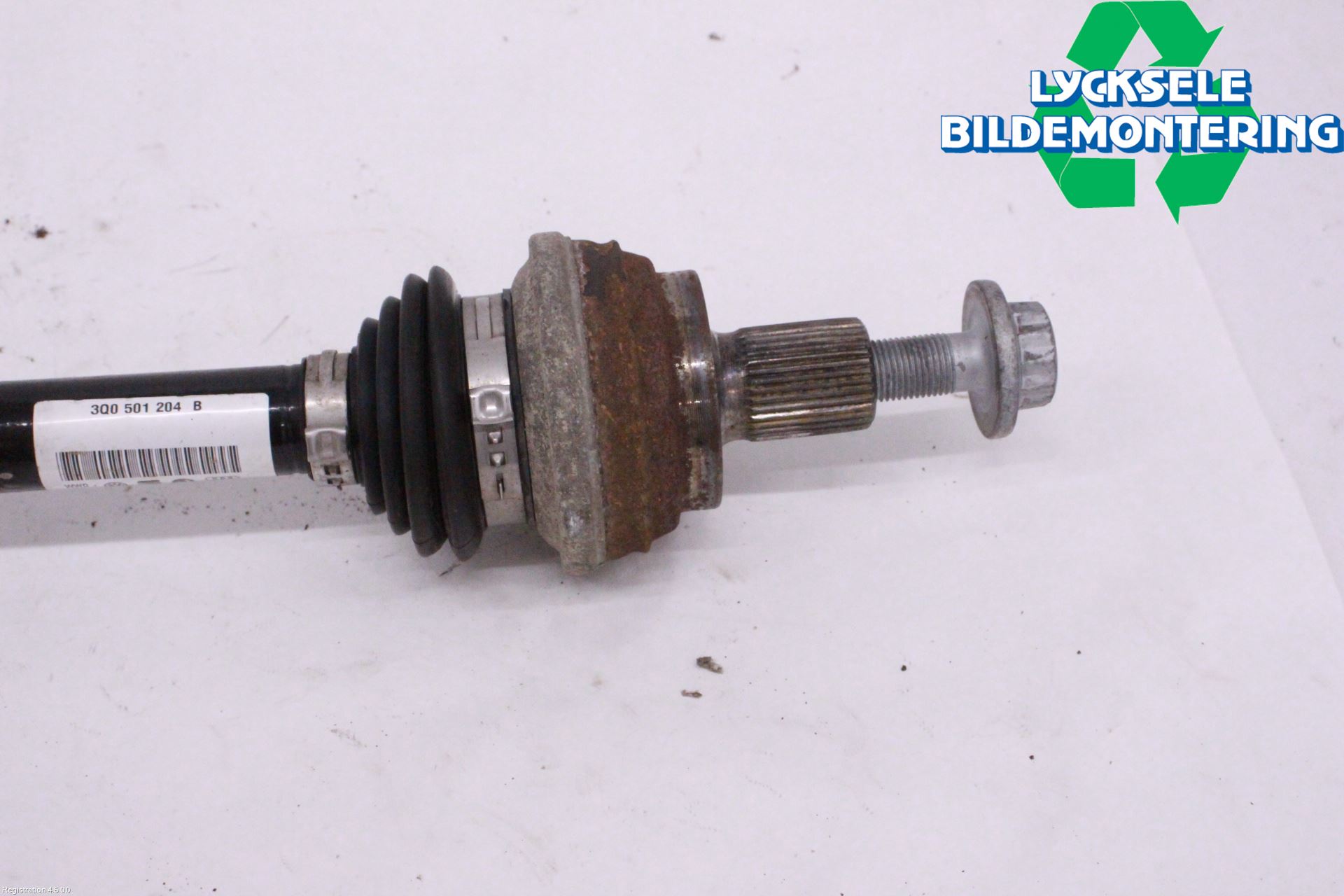 Volkswagen VW TIGUAN 16-24 Drivaxel Bak Höger