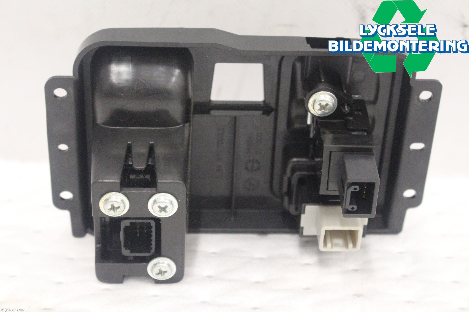 Mitsubishi OUTLANDER 13-21 Strömställare Multifunktion