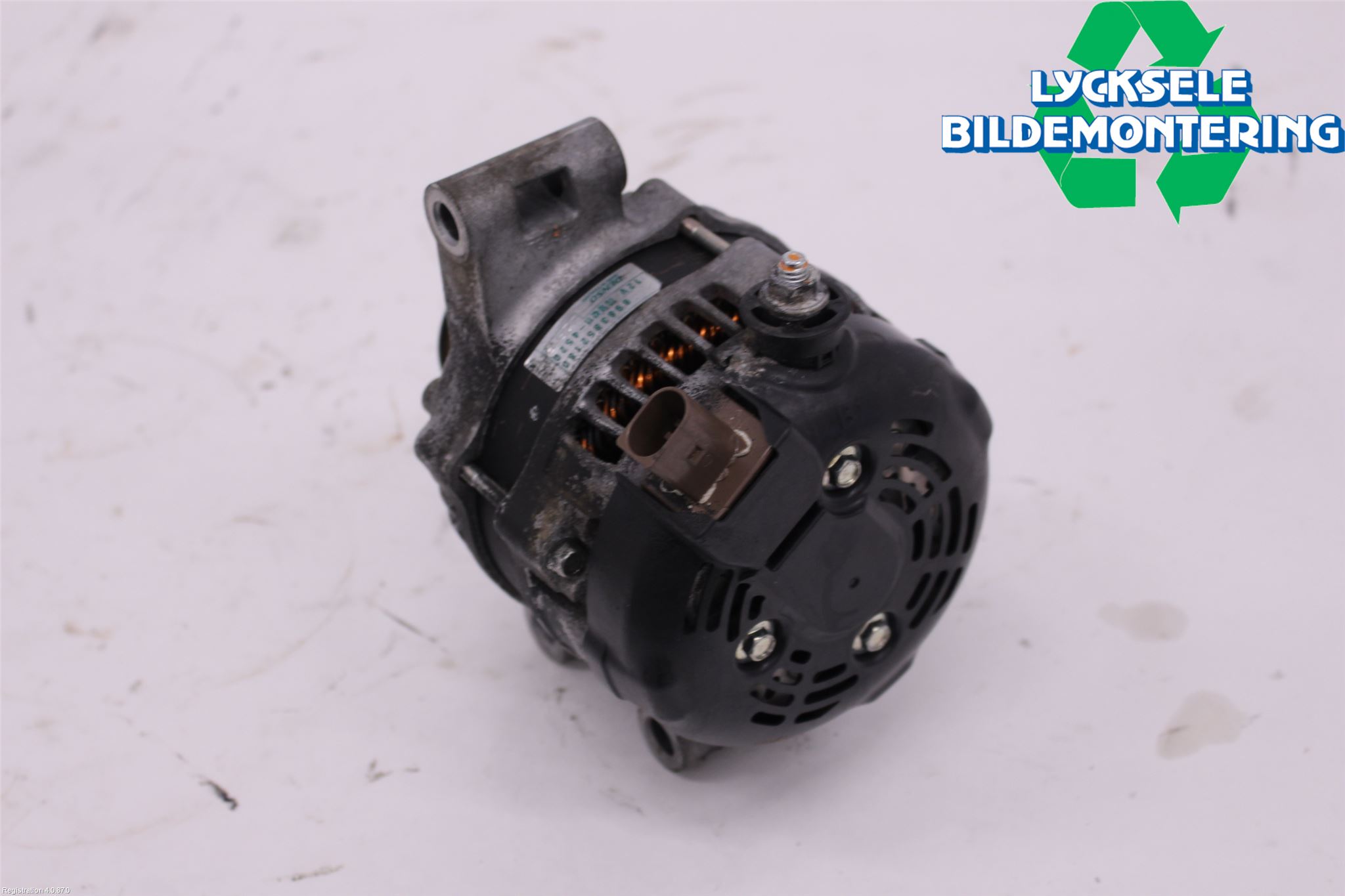 Isuzu D-MAX Generator