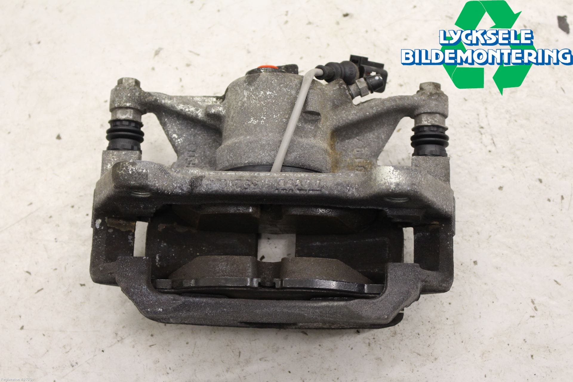 Skoda KAROQ 18- Bromsok Fram Höger