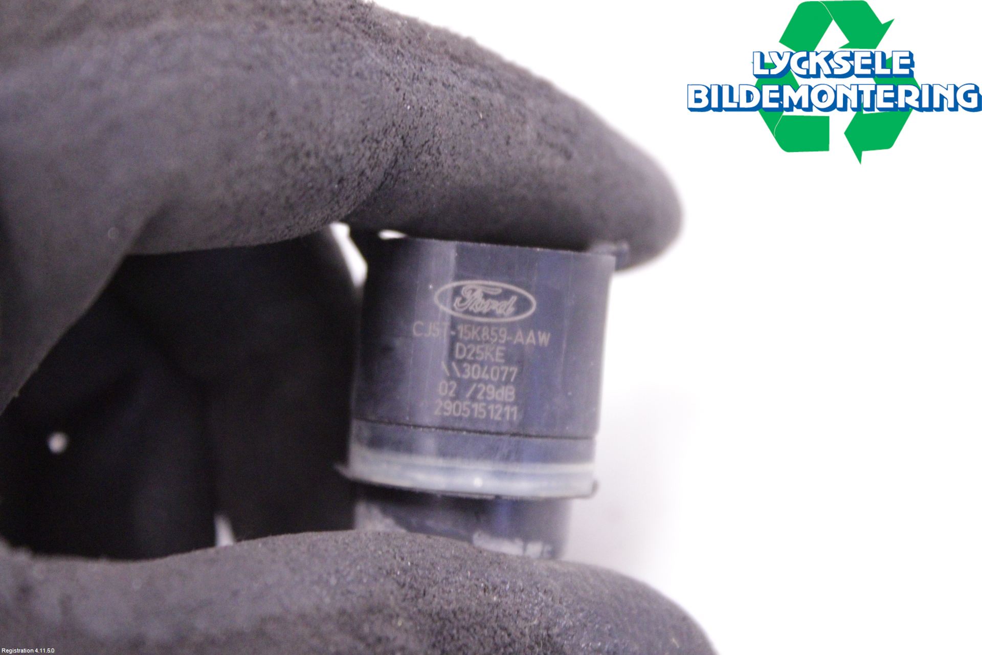 Ford KUGA 13-16 Parkeringshjälp Frontsensor