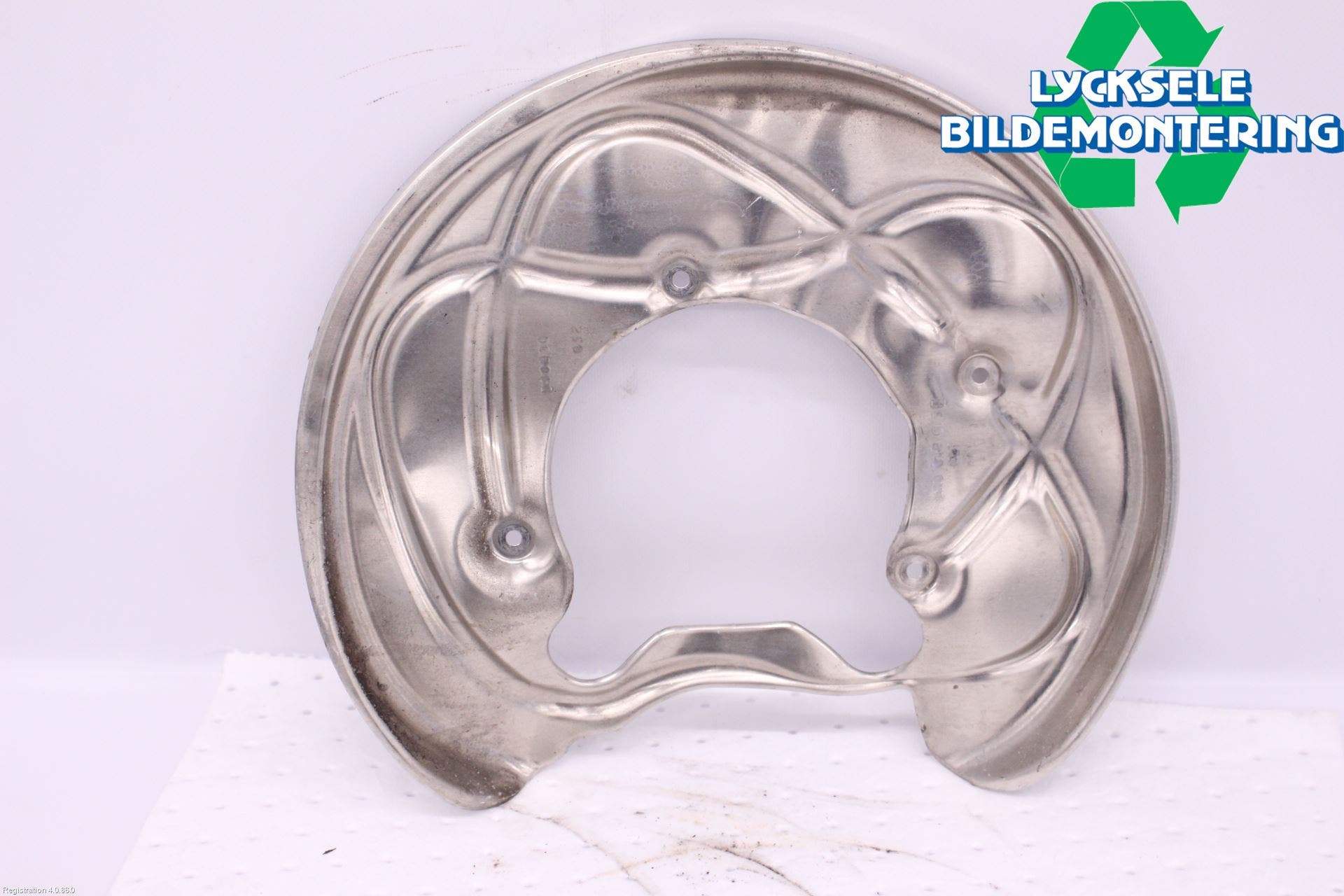 Audi A4/S4 B9 20- Bromssköld Bak