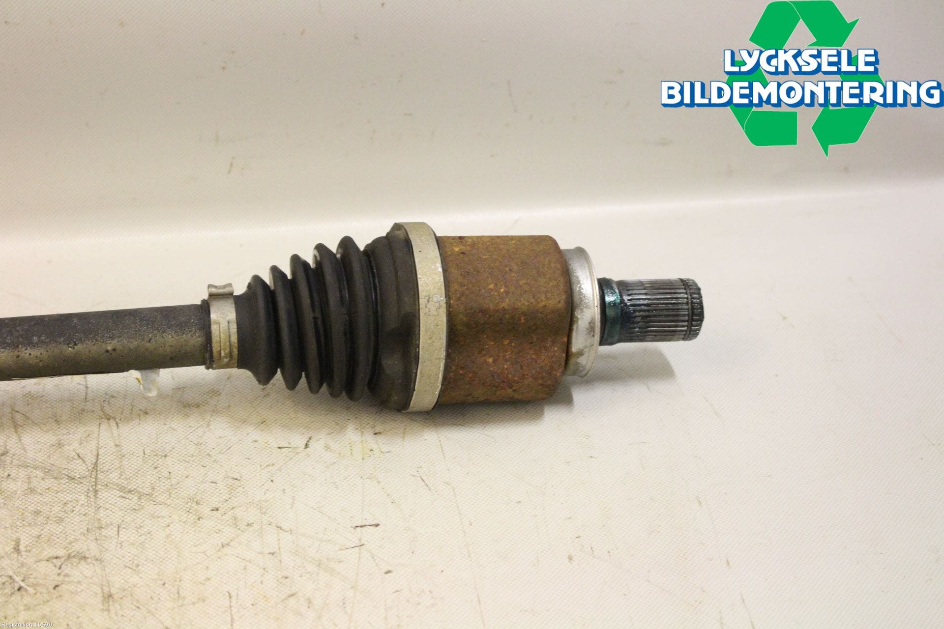 Opel INSIGNIA 17- Drivaxel Bak Höger