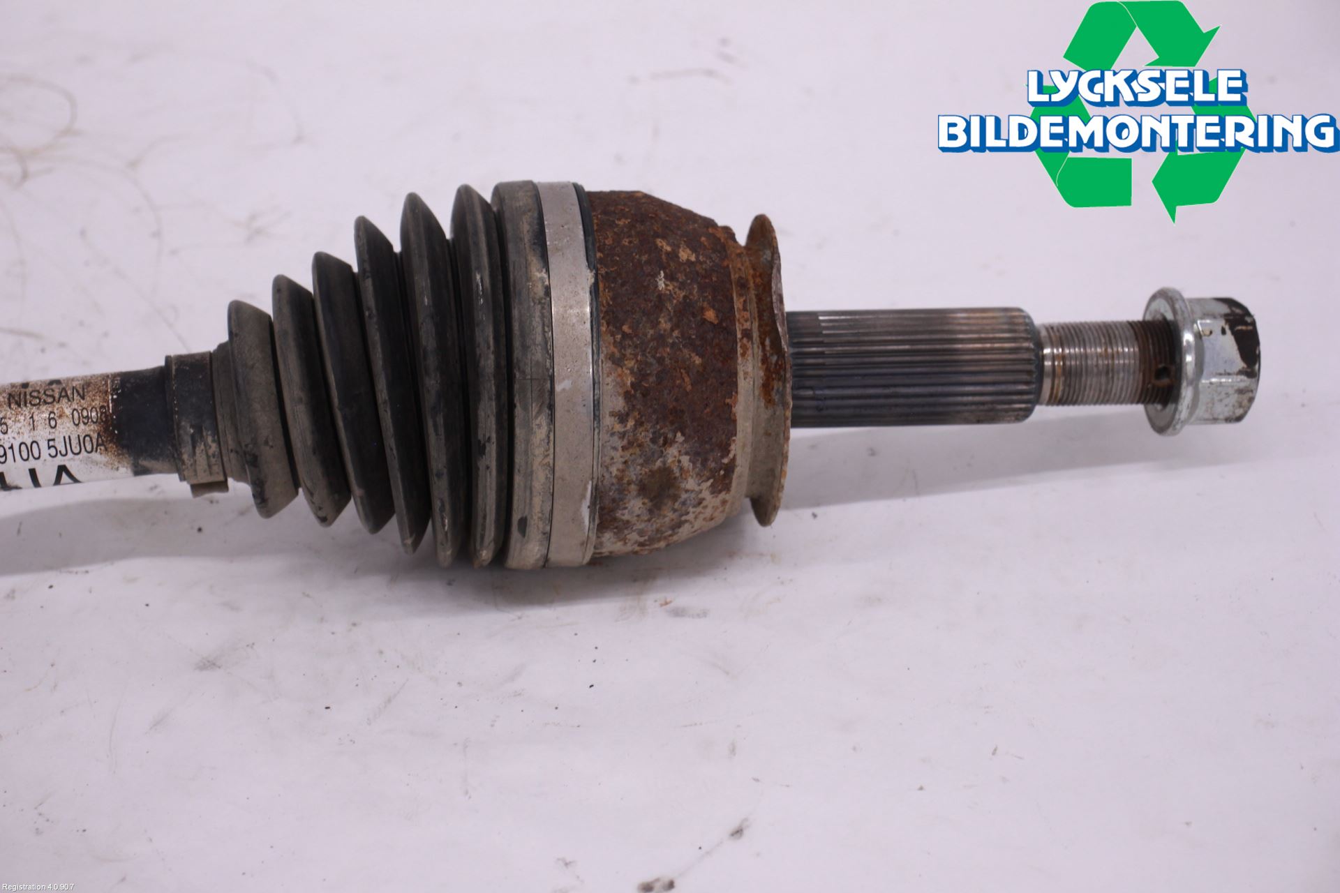 Nissan NAVARA, TREK-1 17-21 Drivaxel Fram Höger