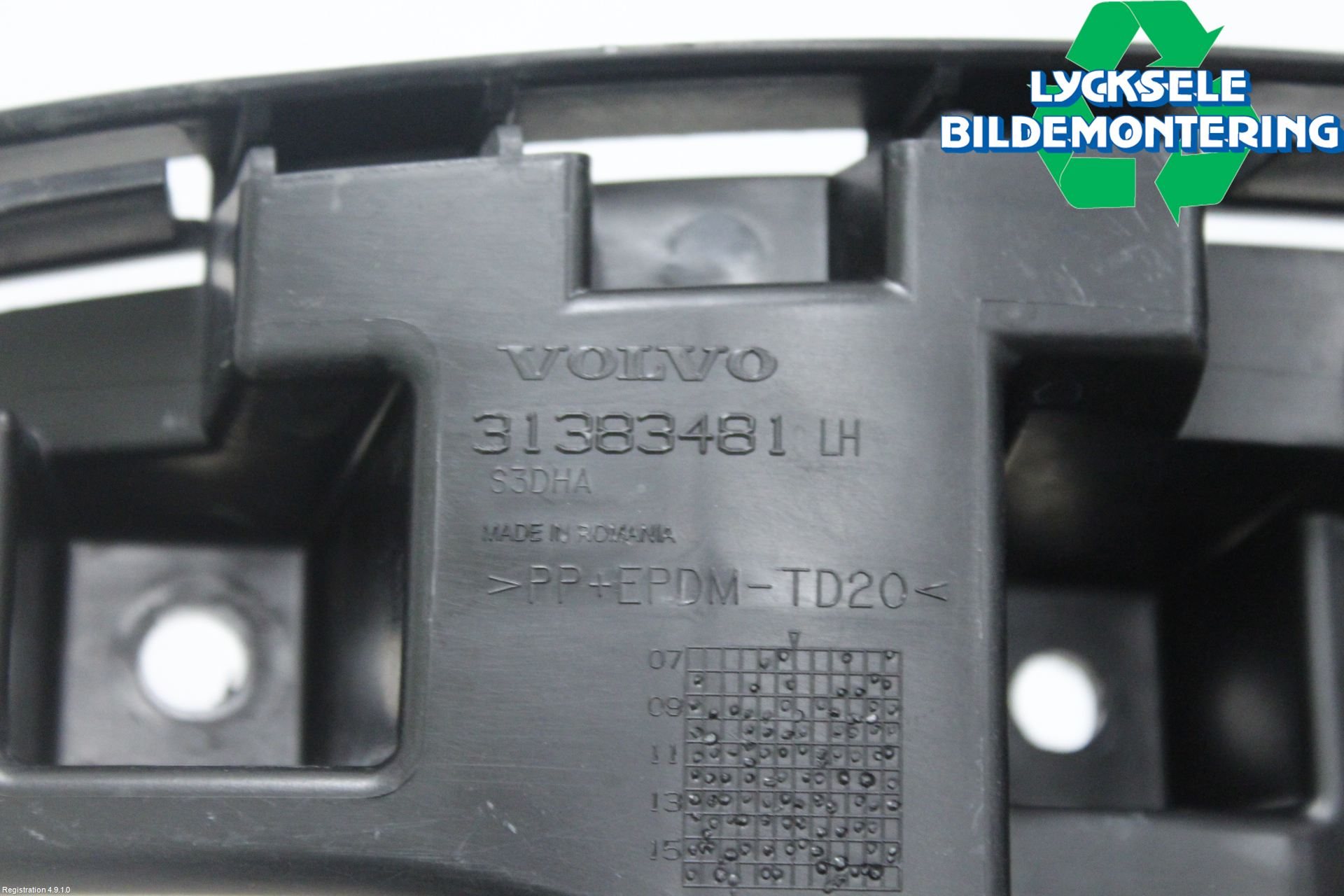 Volvo XC60 14-17 Stötfångarfäste Bak Vä