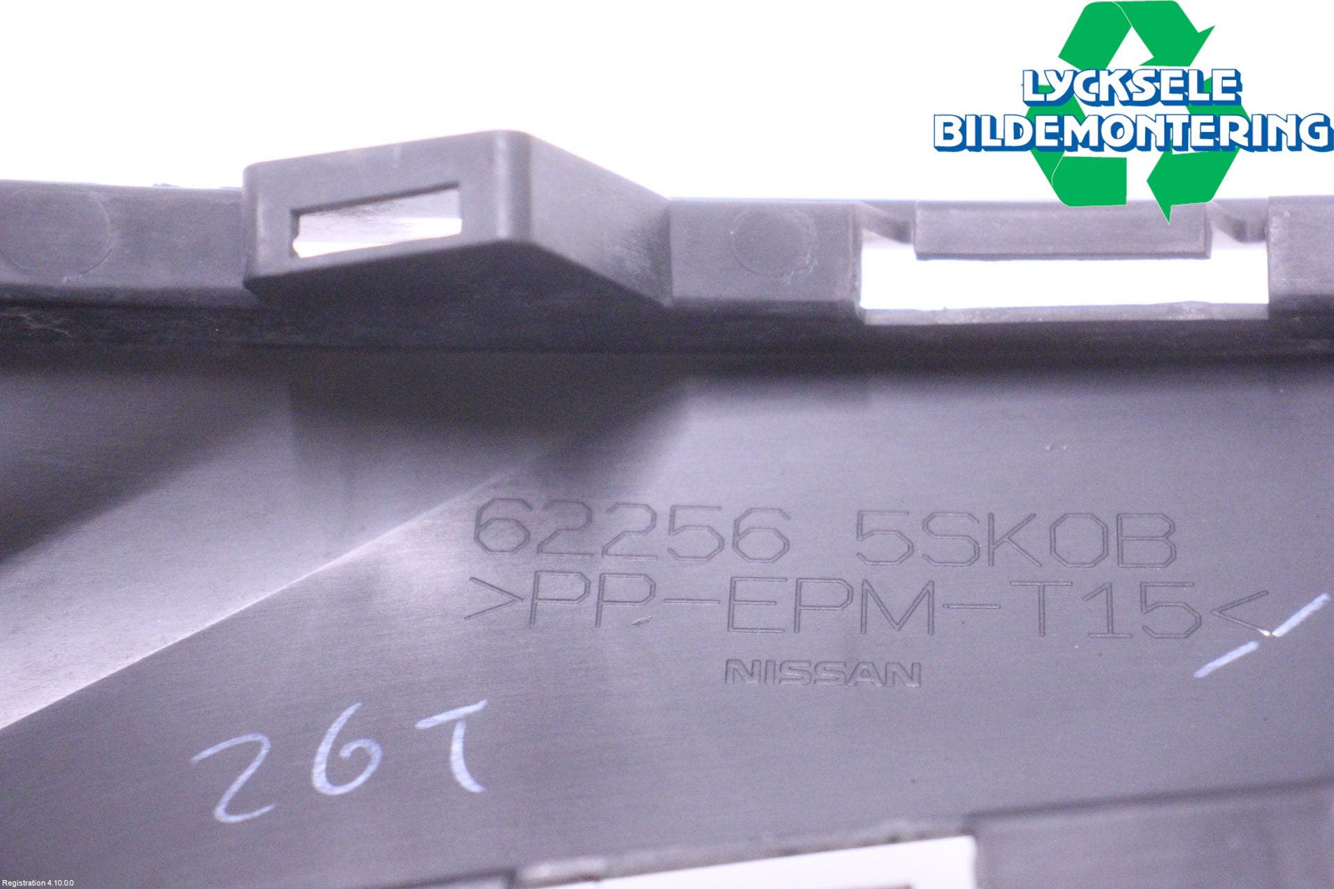 Nissan LEAF 18- Dimljussarg Fram