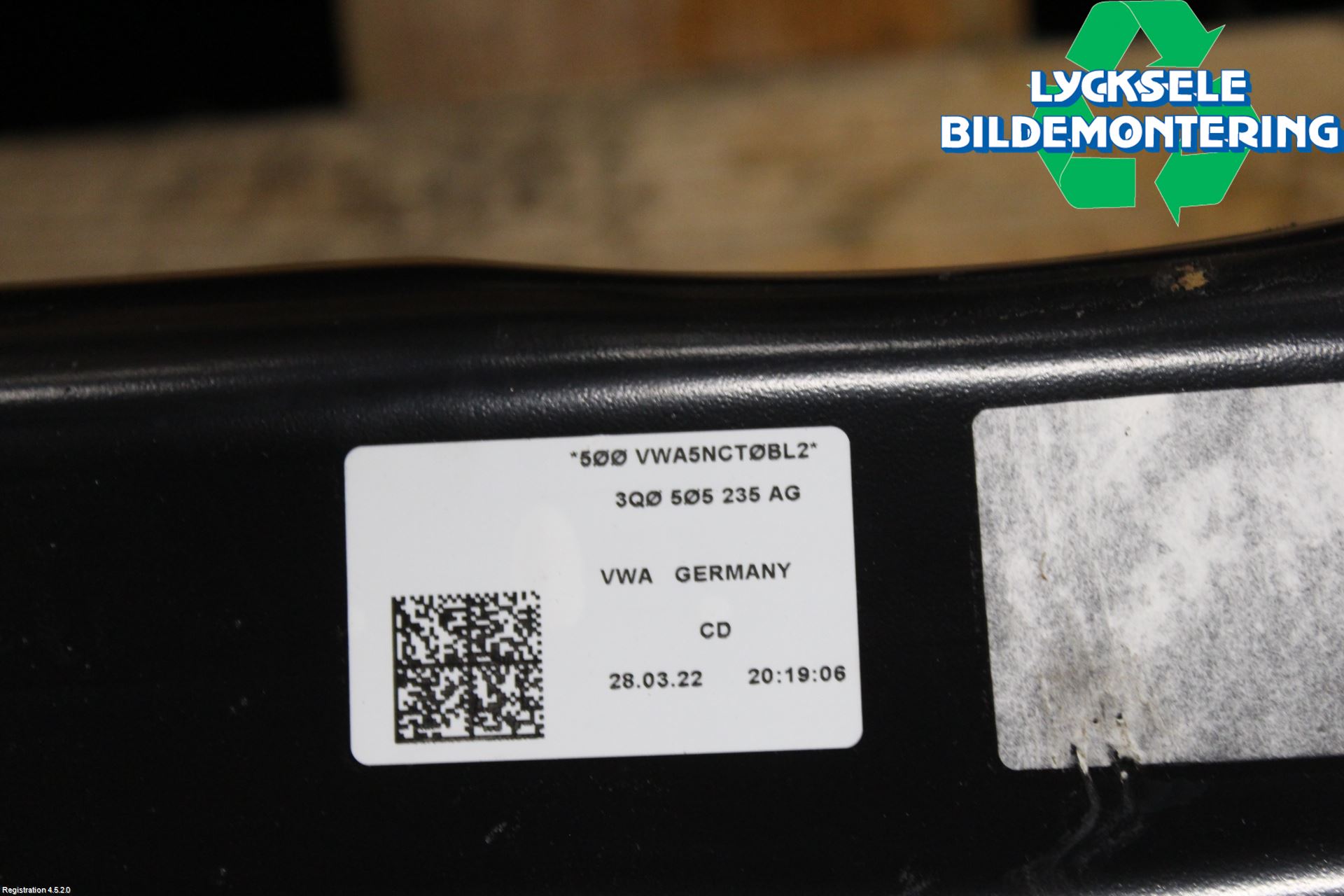 Volkswagen VW PASSAT 20-24 Bakaxelbalk